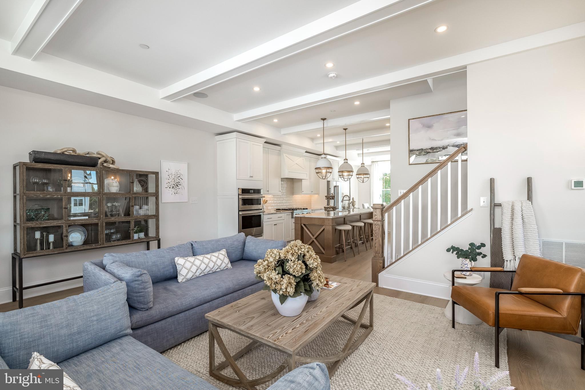 STEELPOINTE - Residential