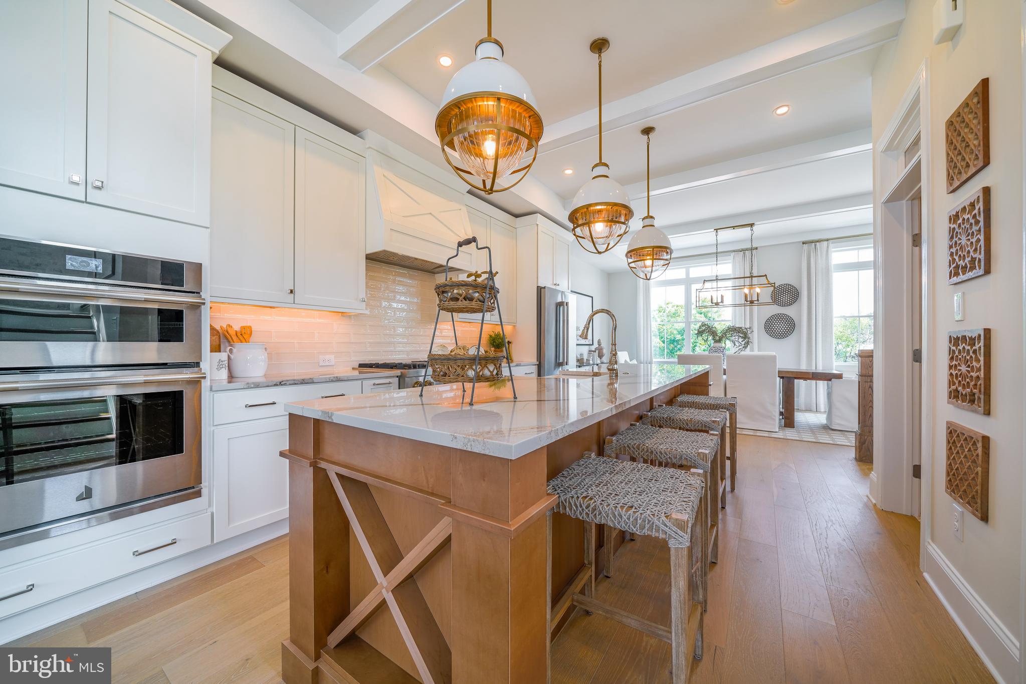 STEELPOINTE - Residential