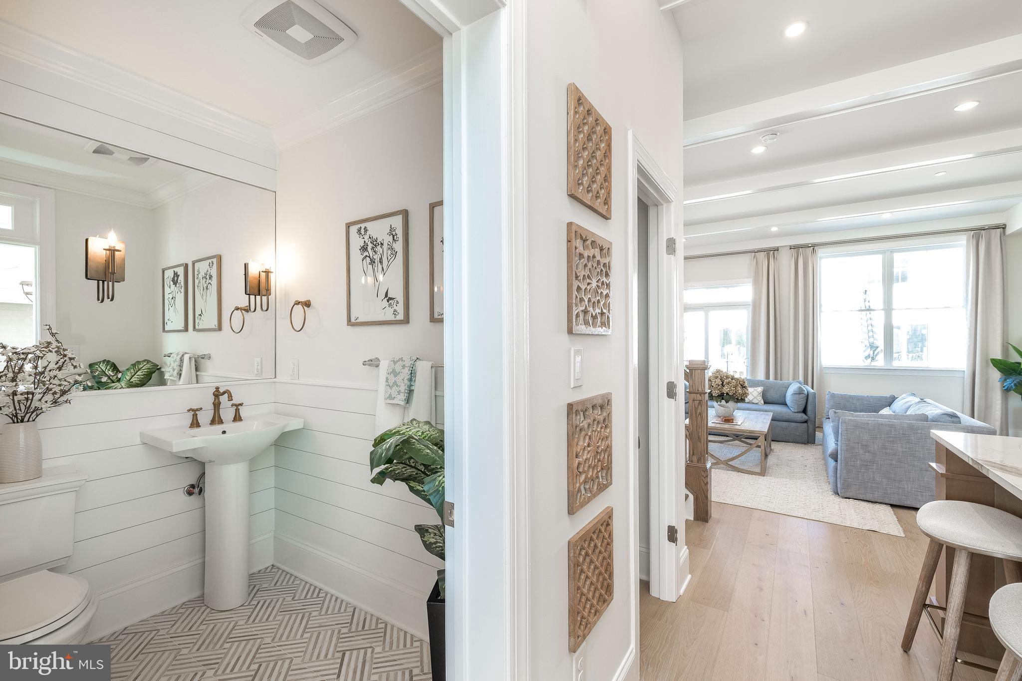 STEELPOINTE - Residential