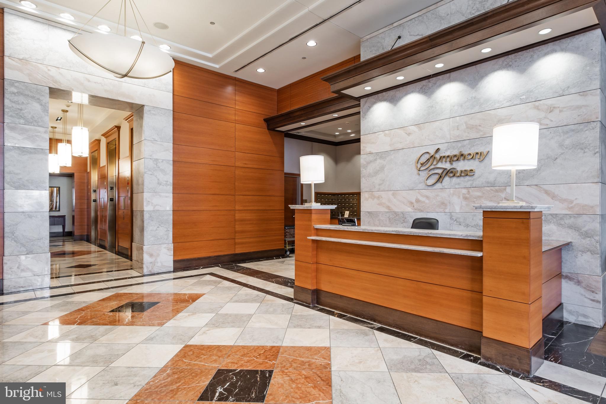 CENTER CITY - Residential