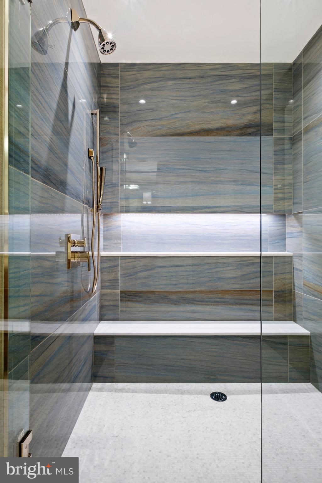 CENTER CITY - Residential