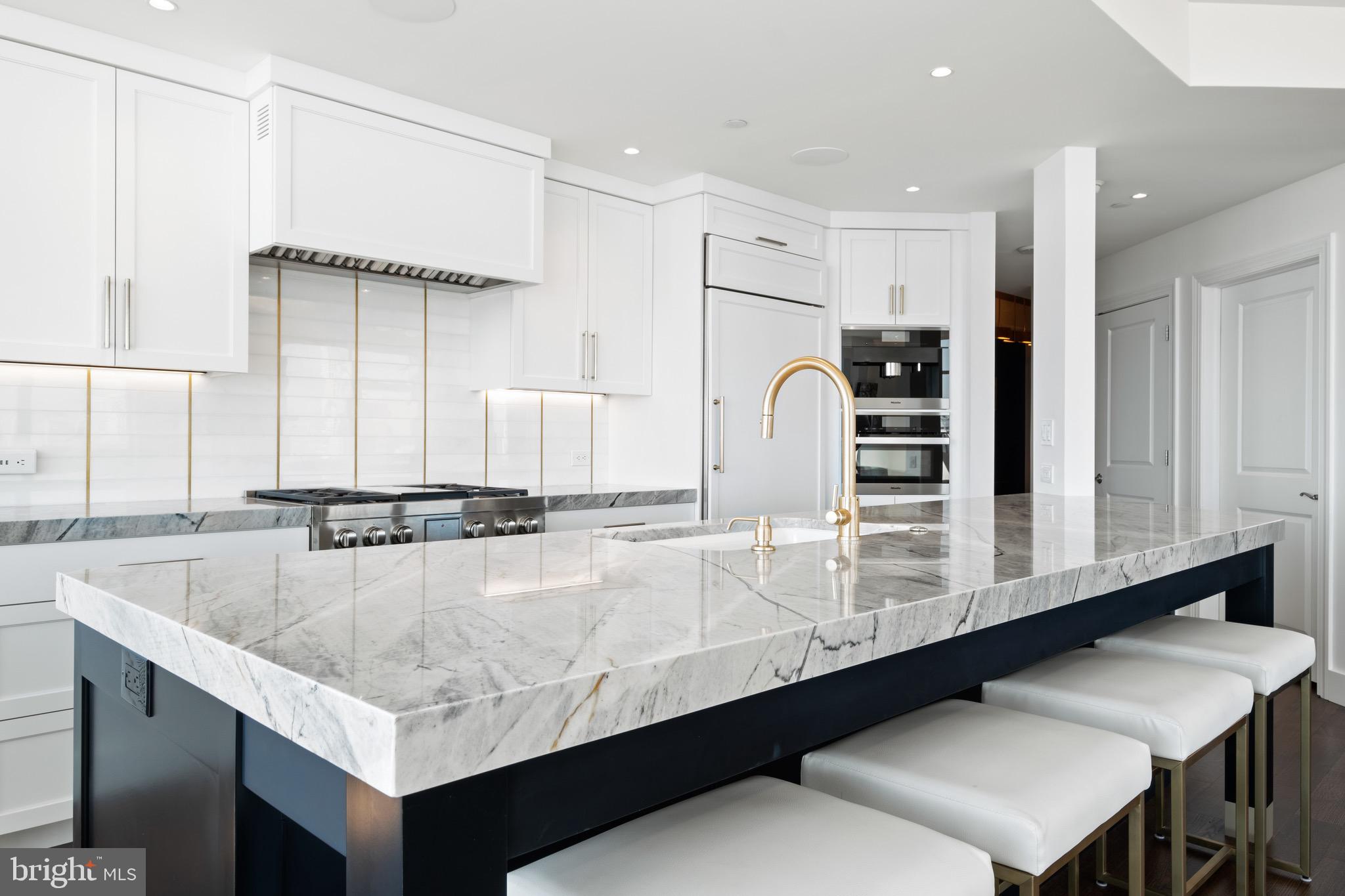 CENTER CITY - Residential