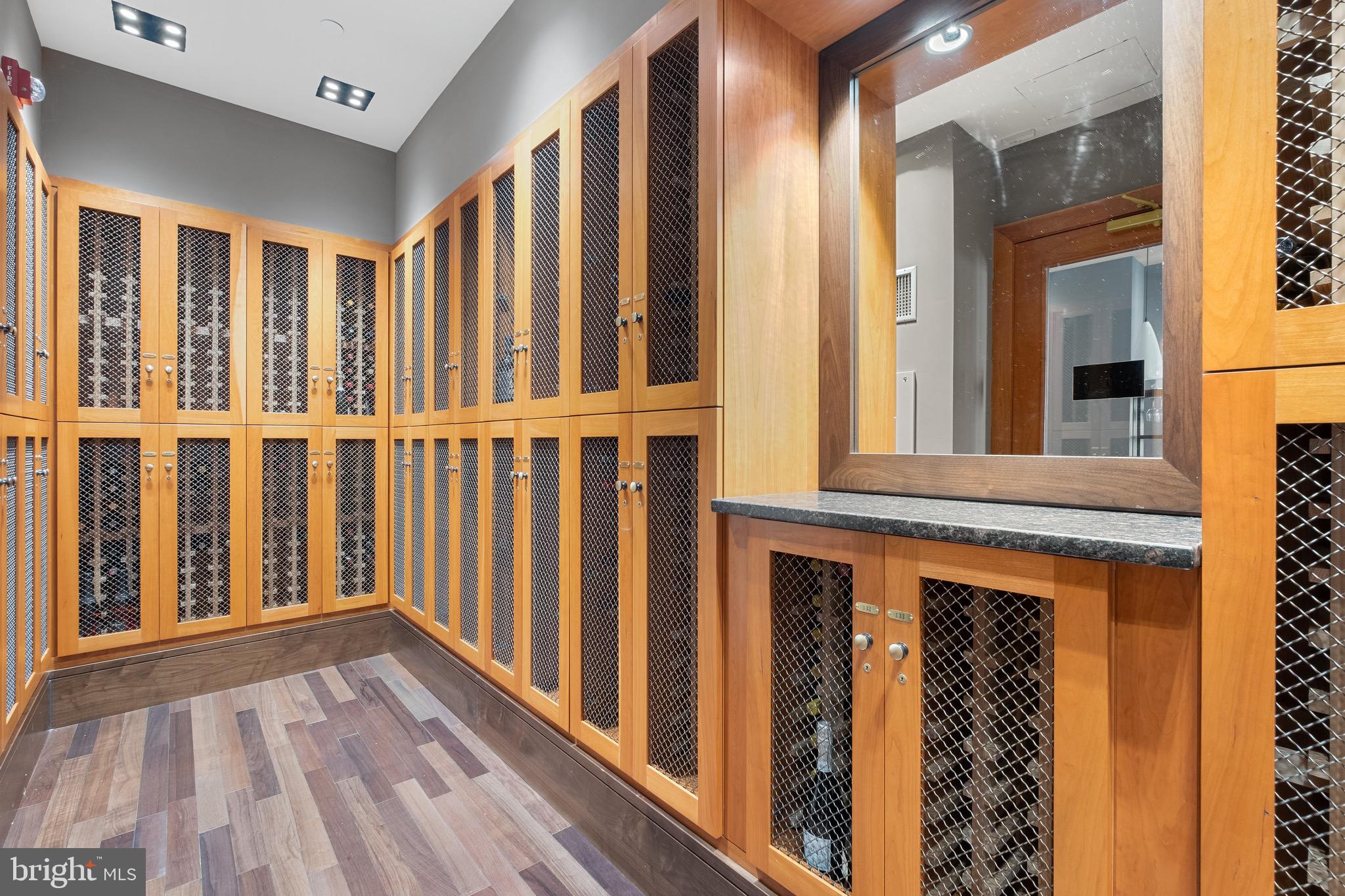 CENTER CITY - Residential