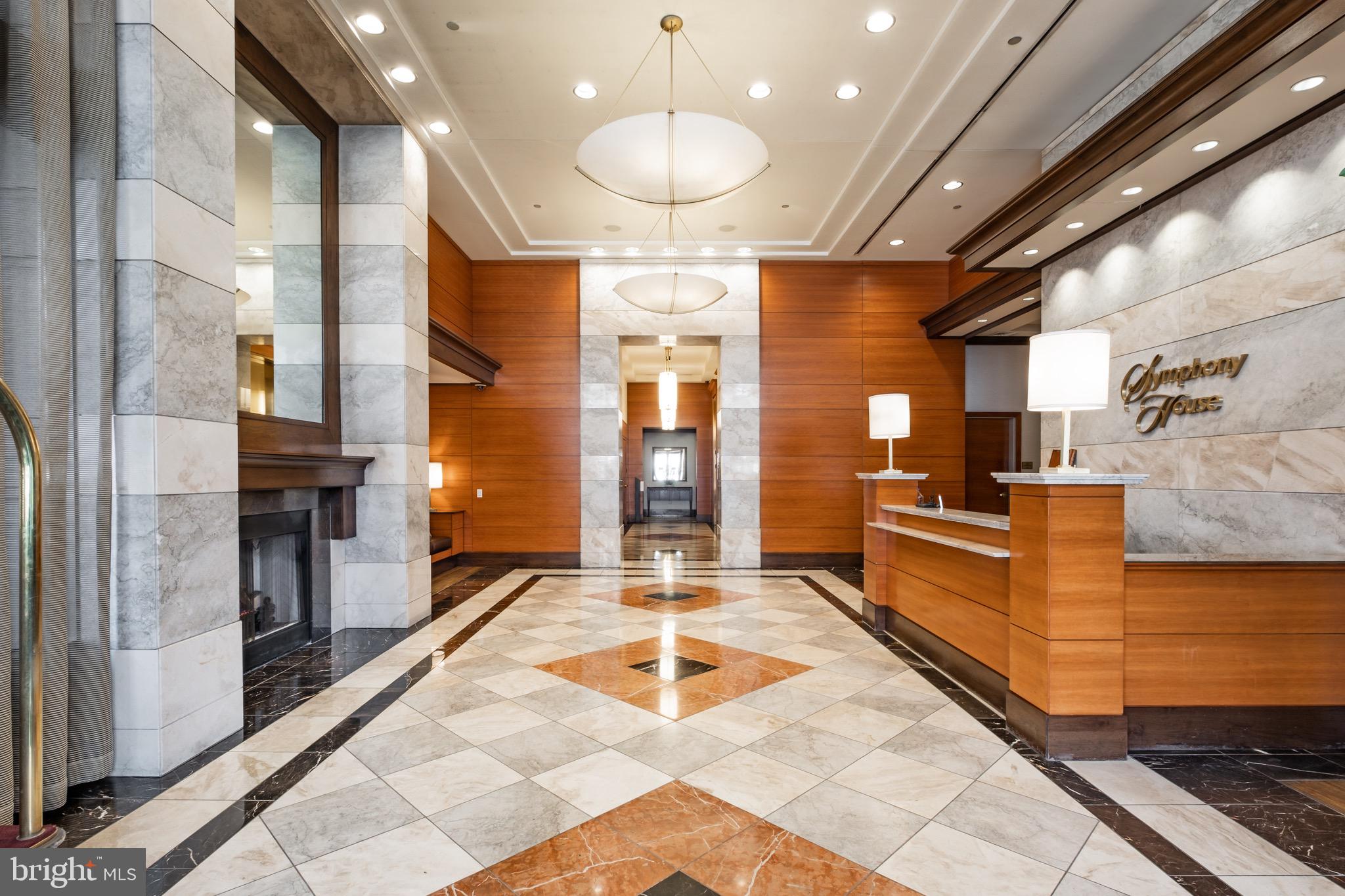 CENTER CITY - Residential