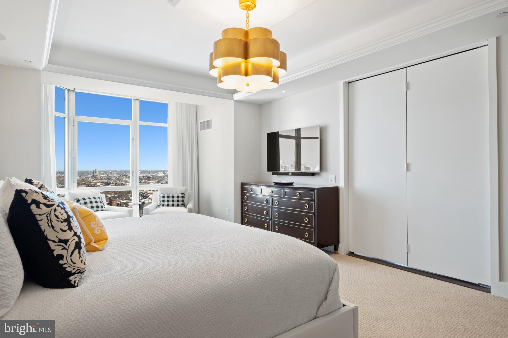 CENTER CITY - Residential