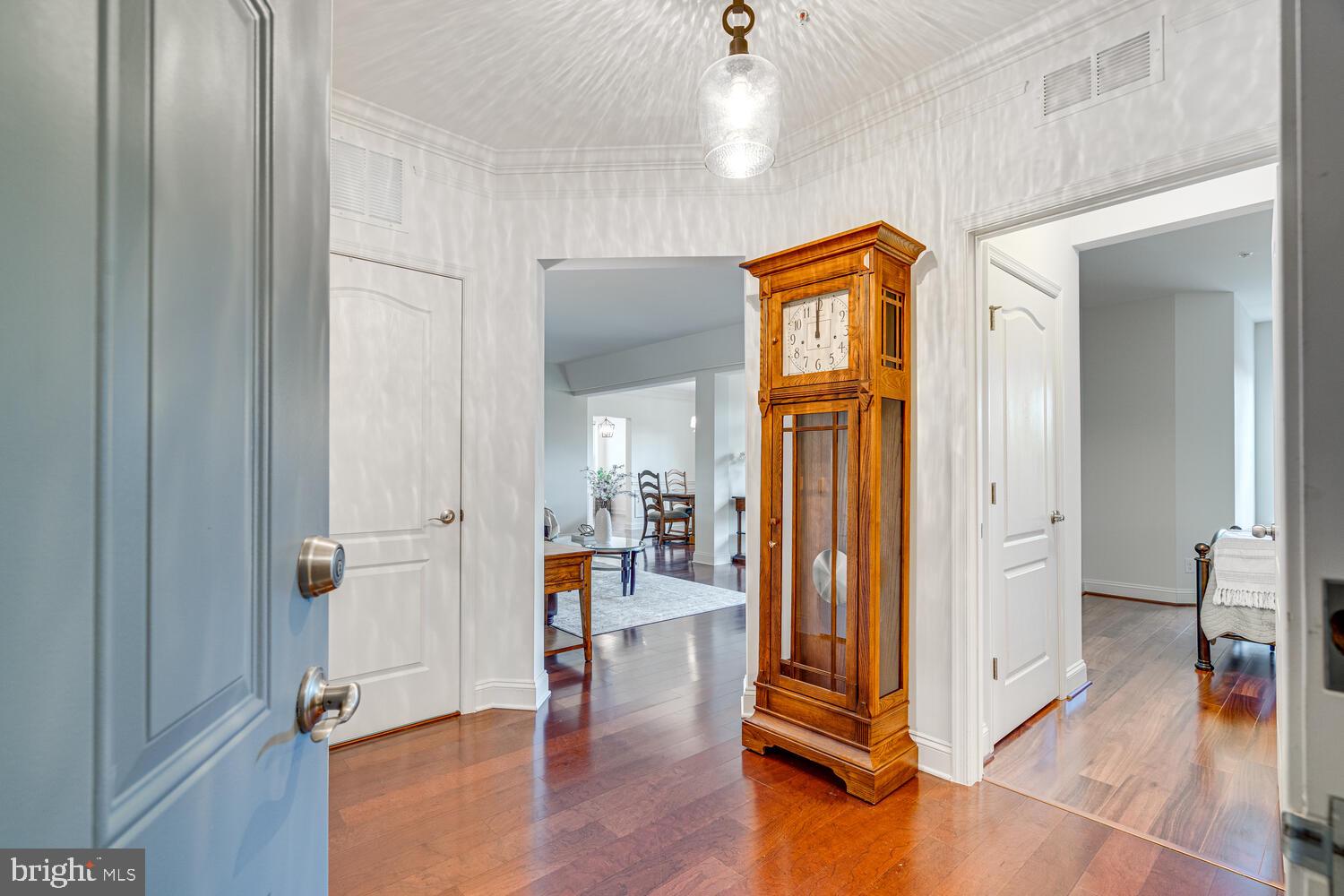 10273 FOUNTAIN CIRCLE 202