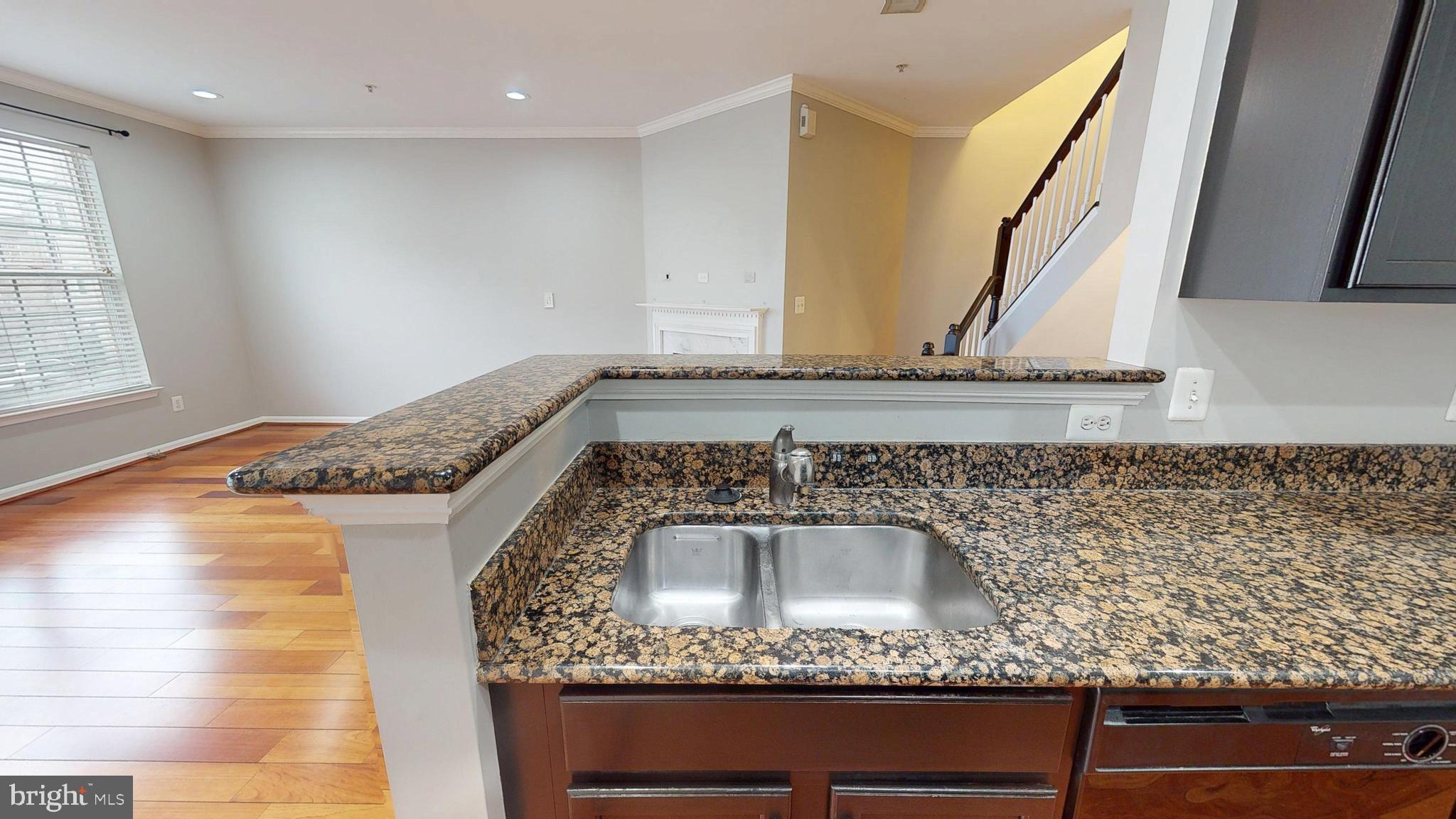 HAMPSHIRE HALL - Residential