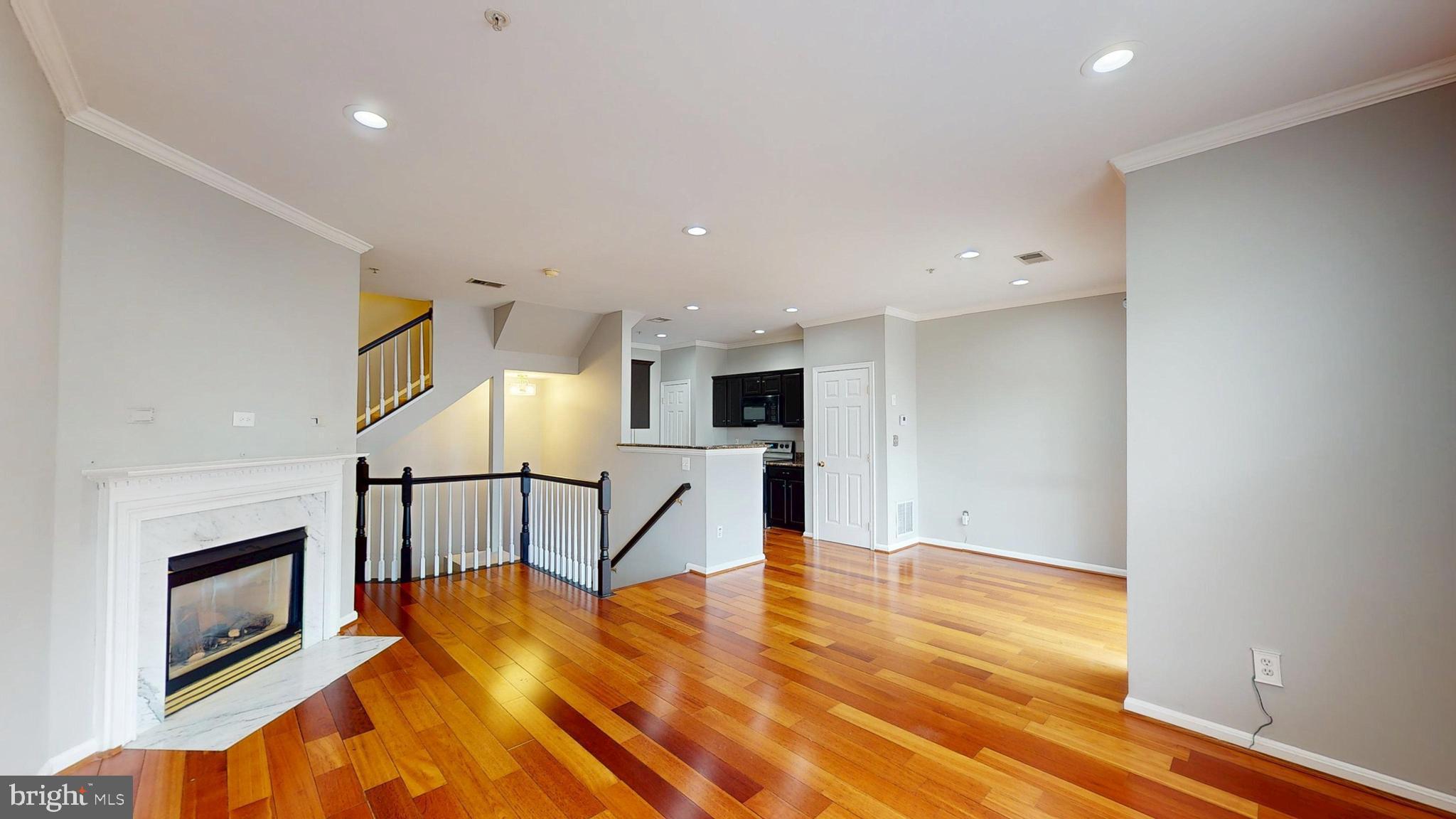 HAMPSHIRE HALL - Residential