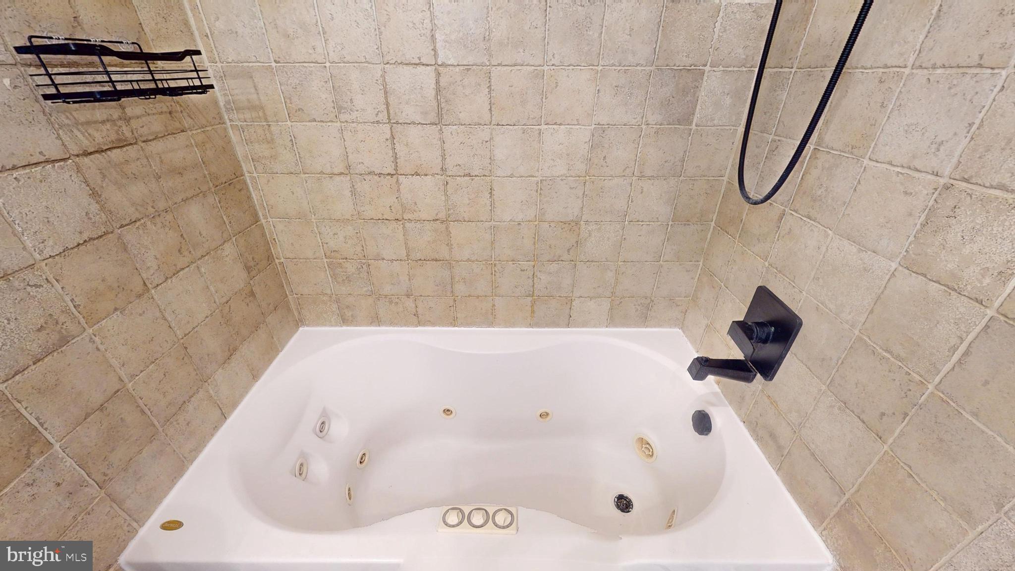 HAMPSHIRE HALL - Residential