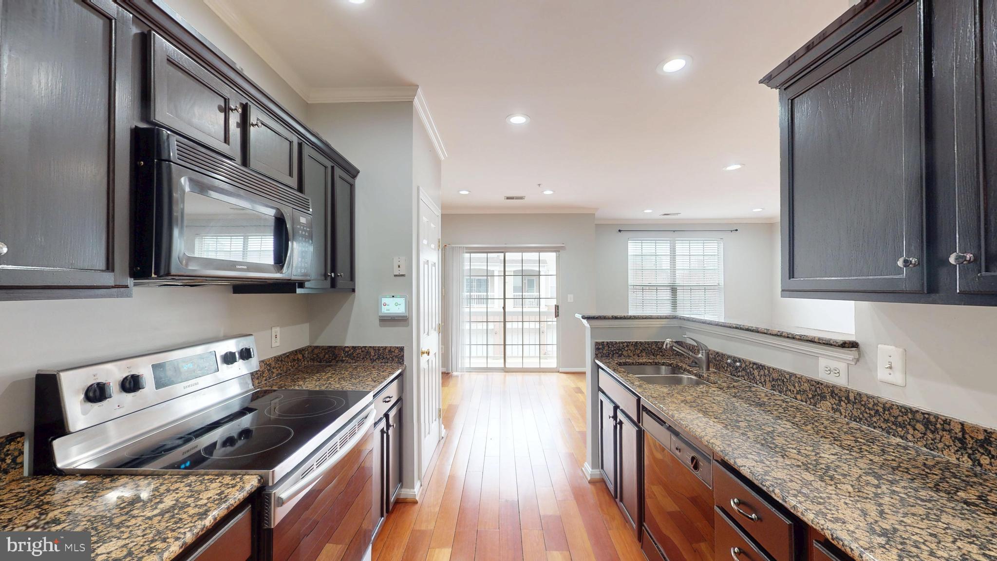 HAMPSHIRE HALL - Residential