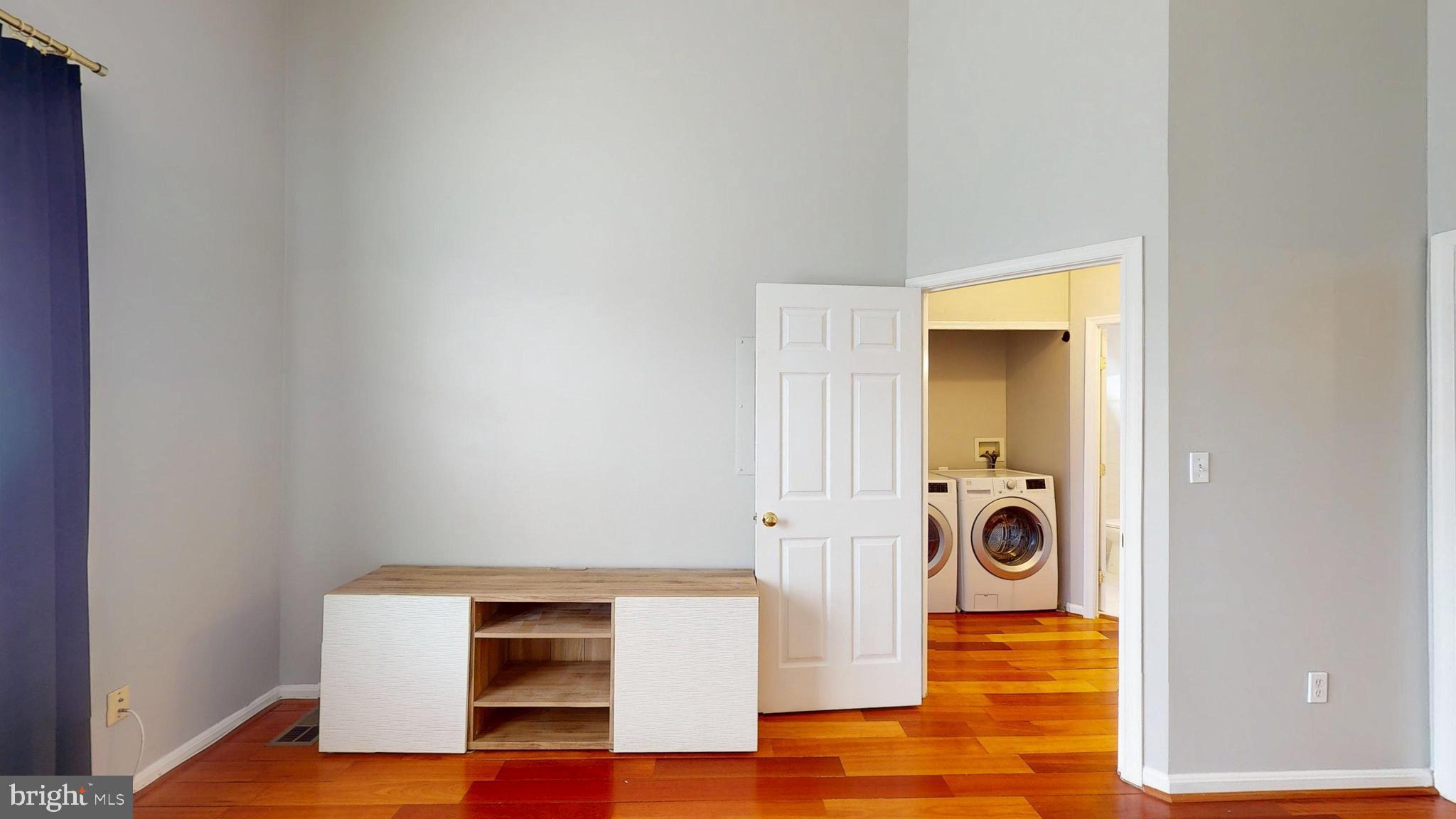 HAMPSHIRE HALL - Residential