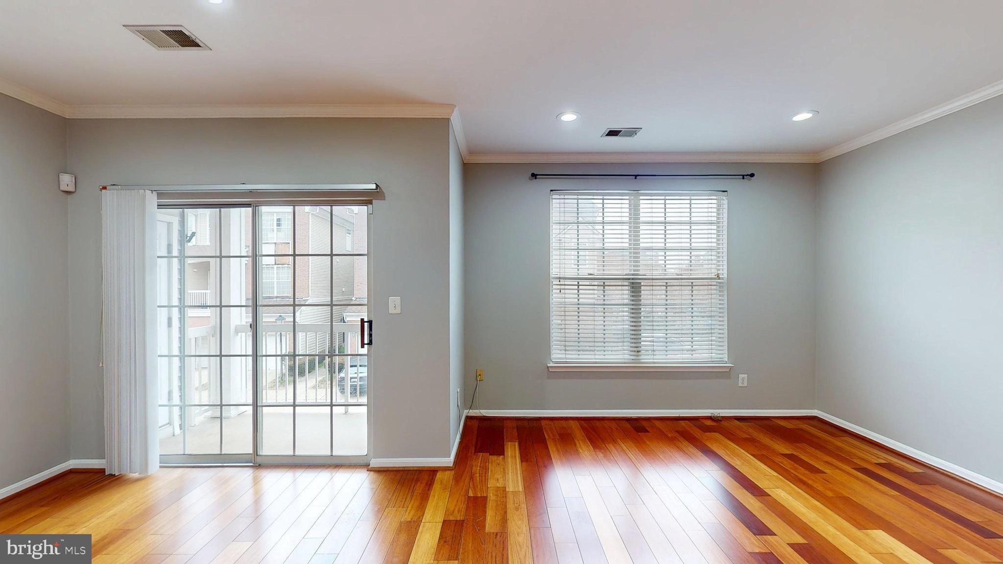 HAMPSHIRE HALL - Residential