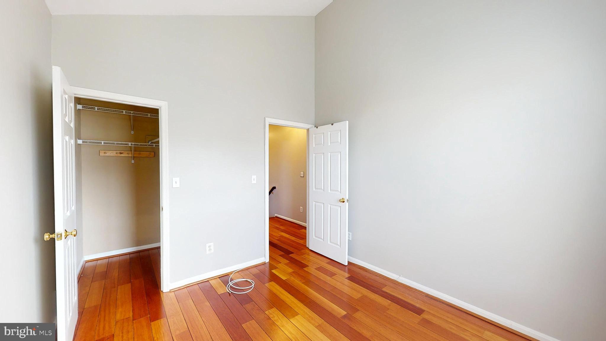 HAMPSHIRE HALL - Residential