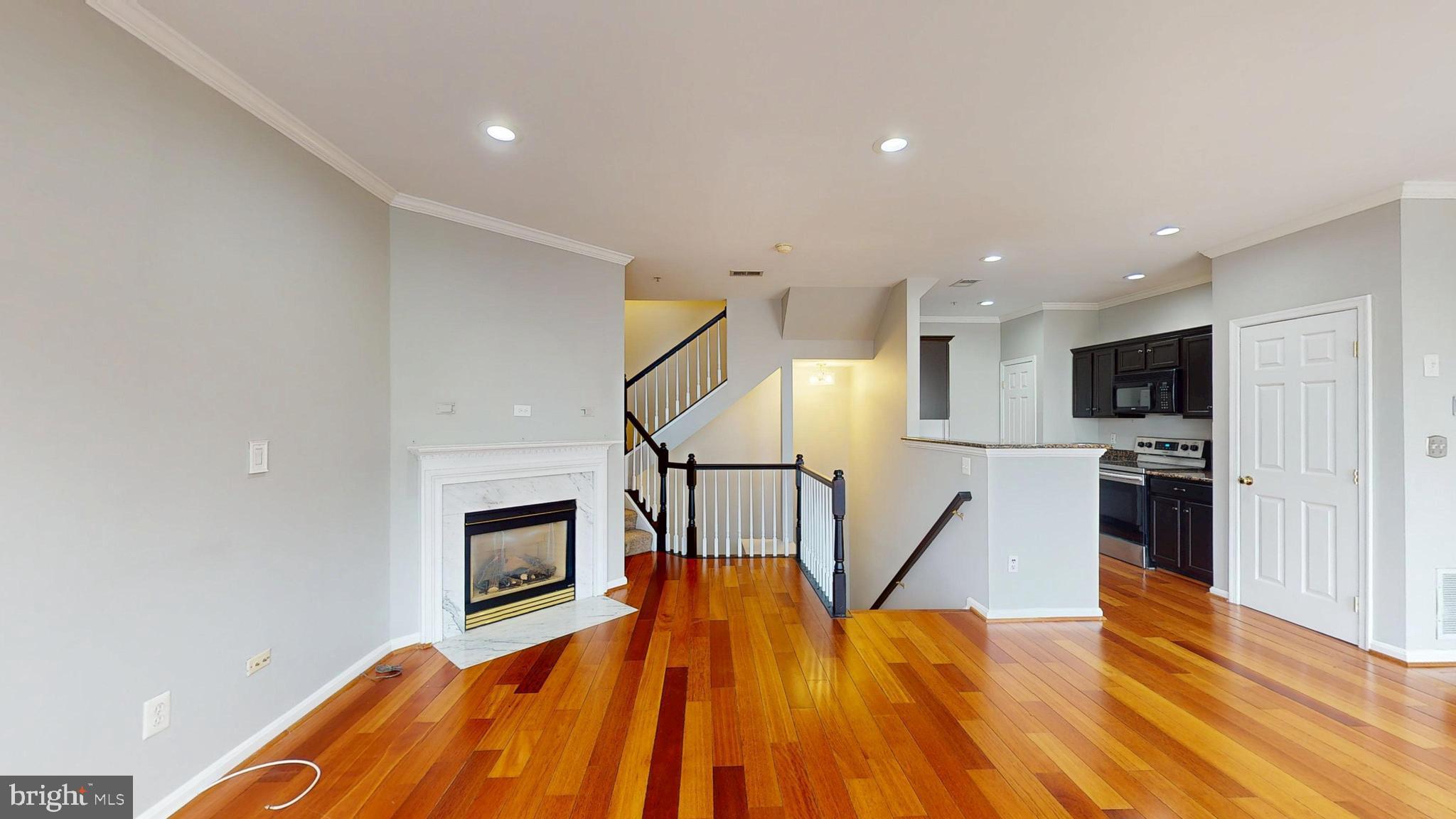 HAMPSHIRE HALL - Residential