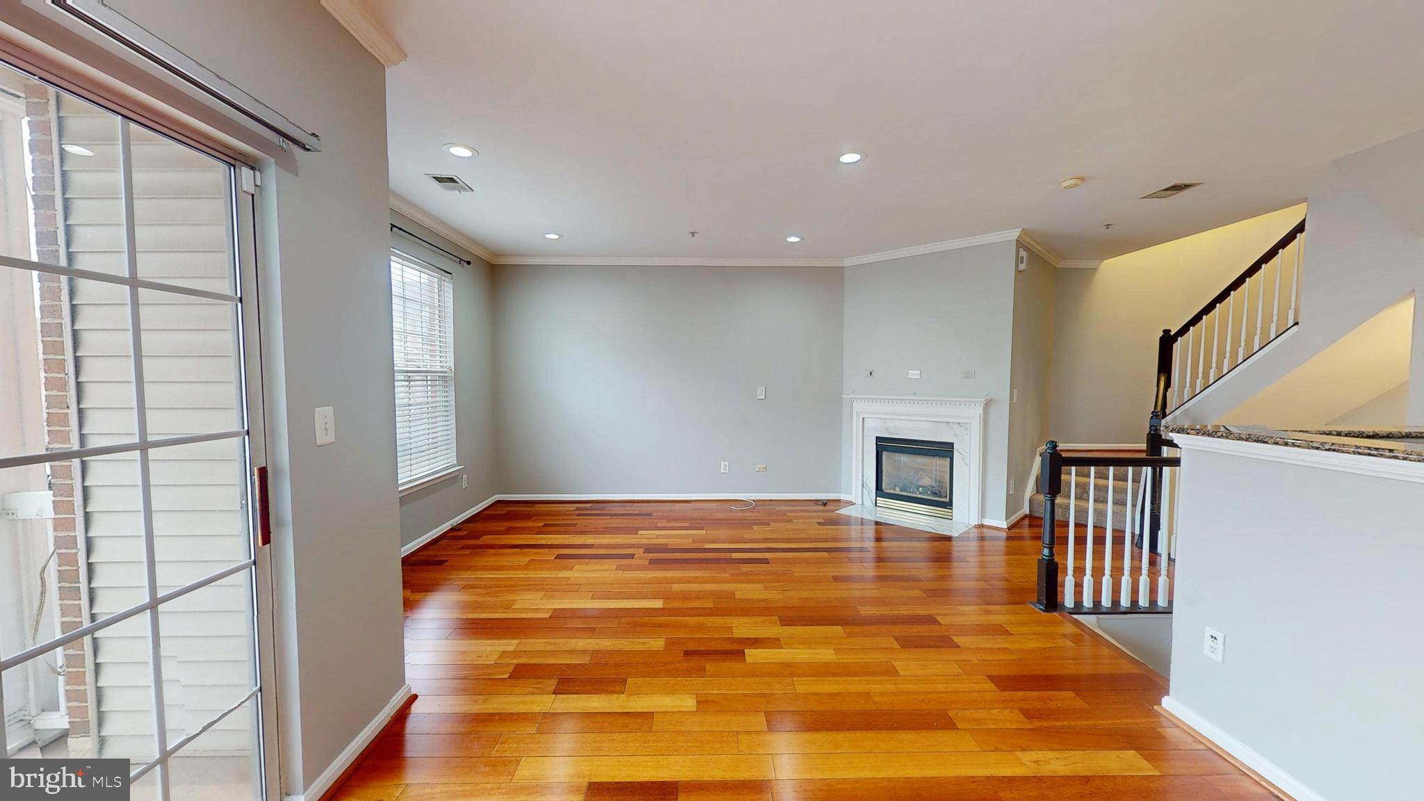 HAMPSHIRE HALL - Residential