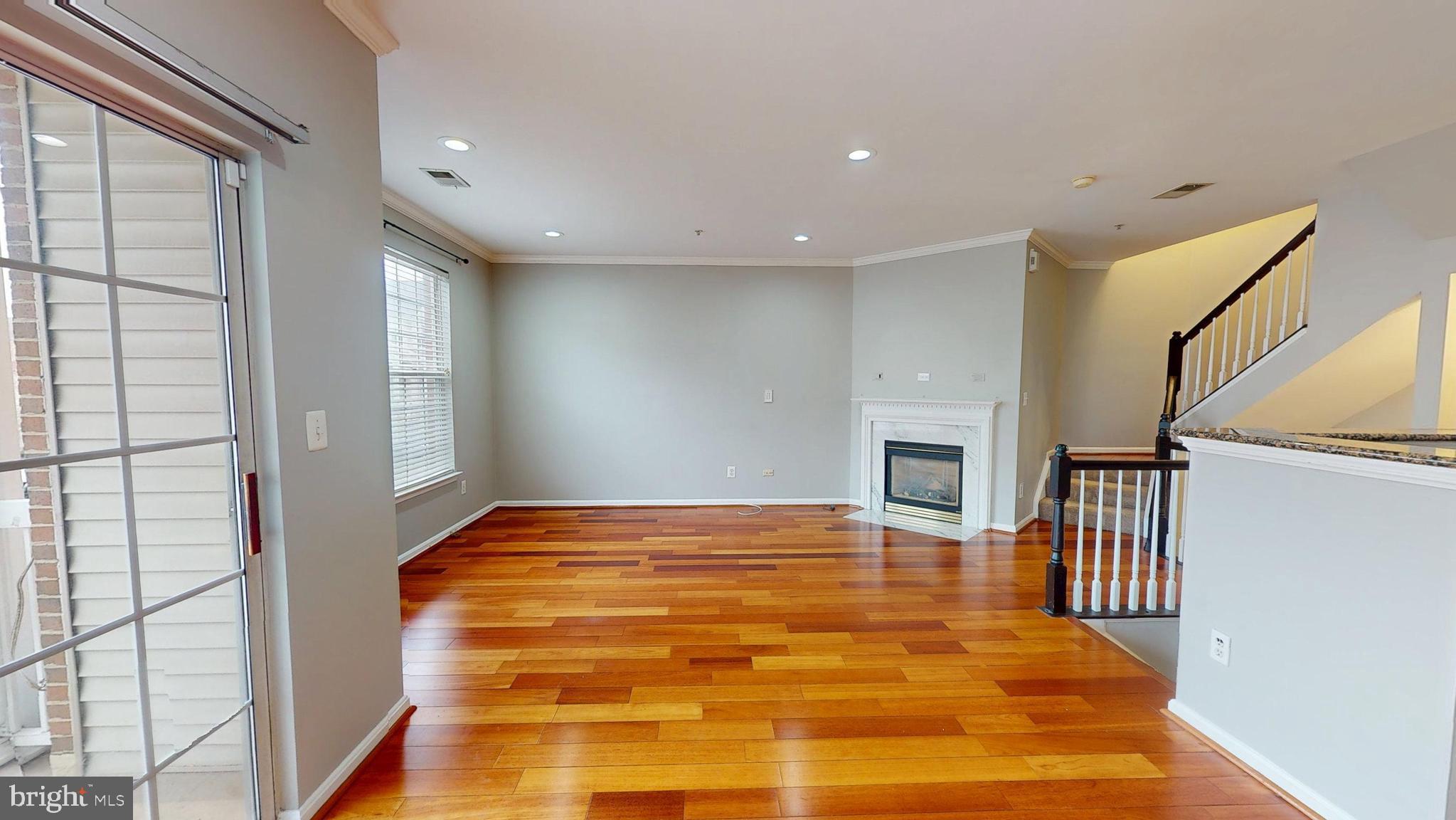 HAMPSHIRE HALL - Residential