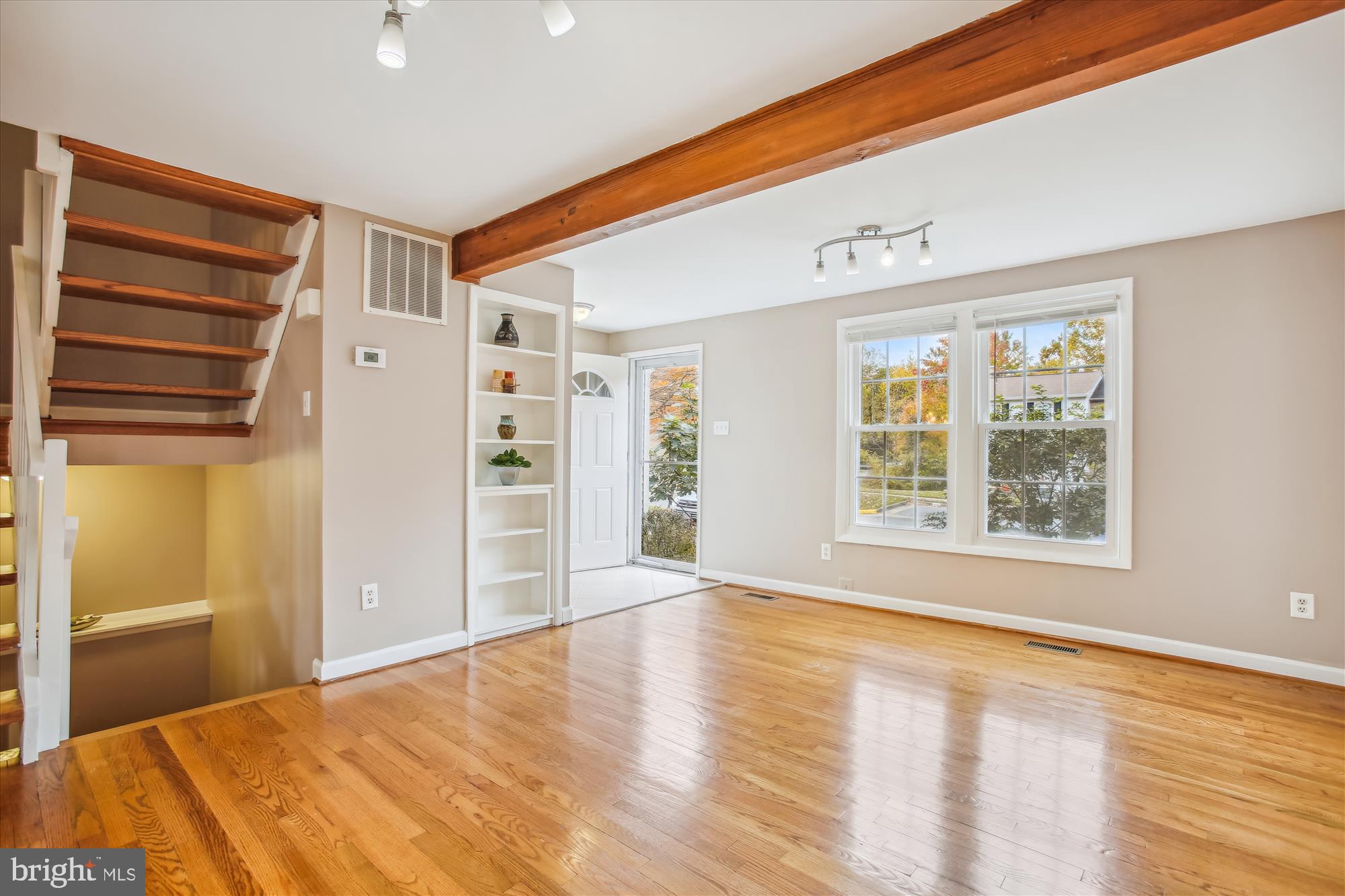 WHITFIELD GREEN - Residential Lease