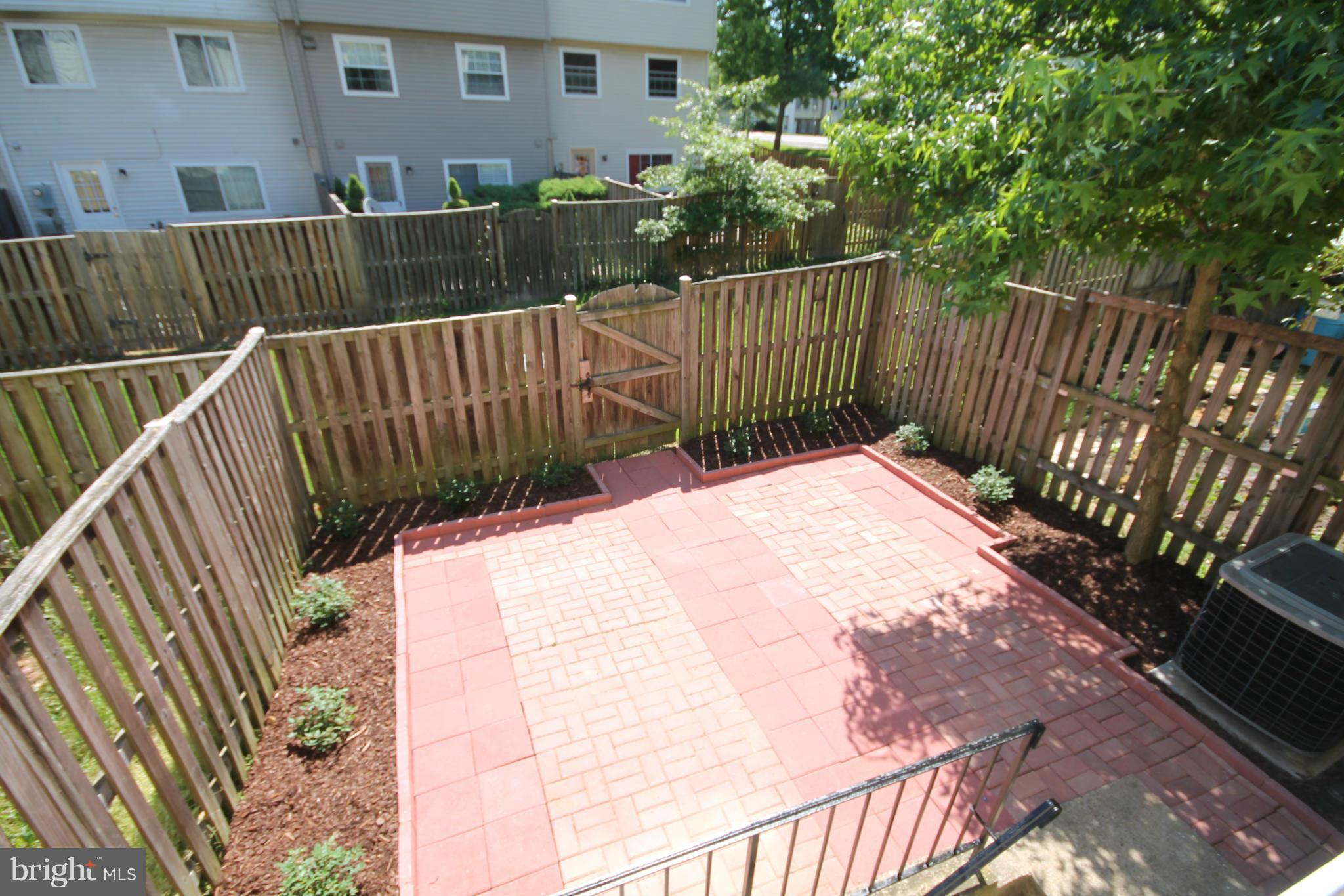 WHITFIELD GREEN - Residential Lease