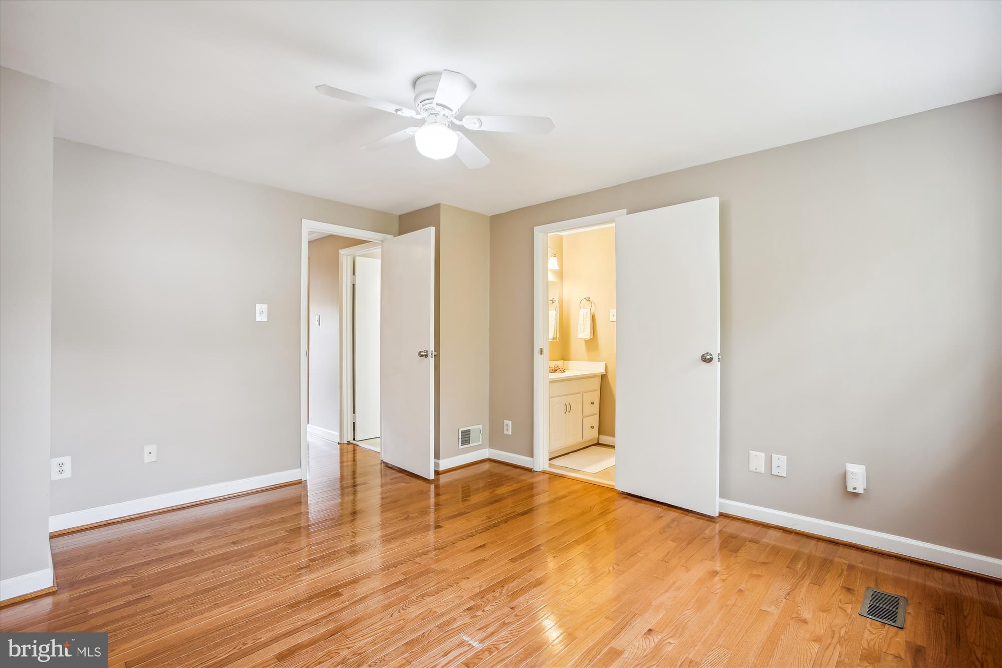 WHITFIELD GREEN - Residential Lease