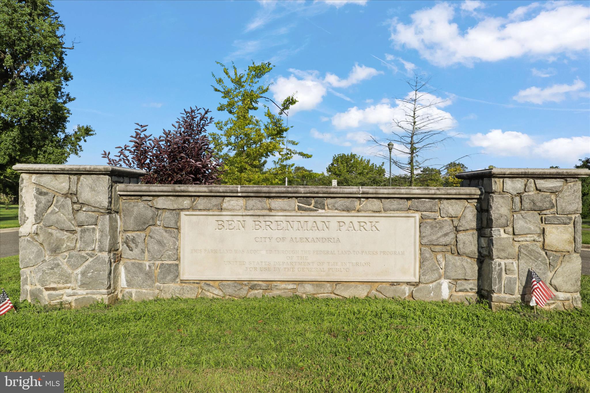 CAMERON STATION - Residential