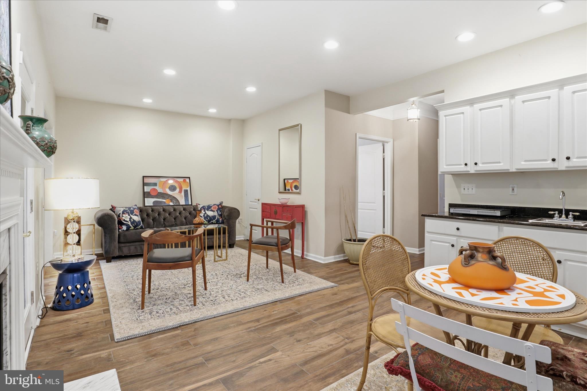 CAMERON STATION - Residential