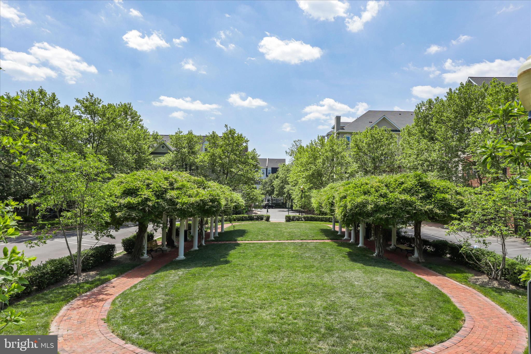 CAMERON STATION - Residential