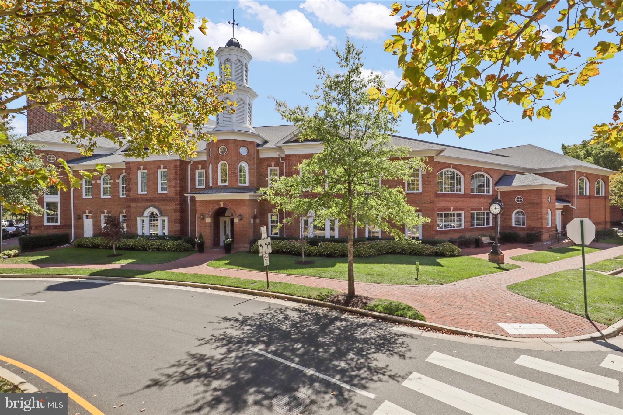 CAMERON STATION - Residential