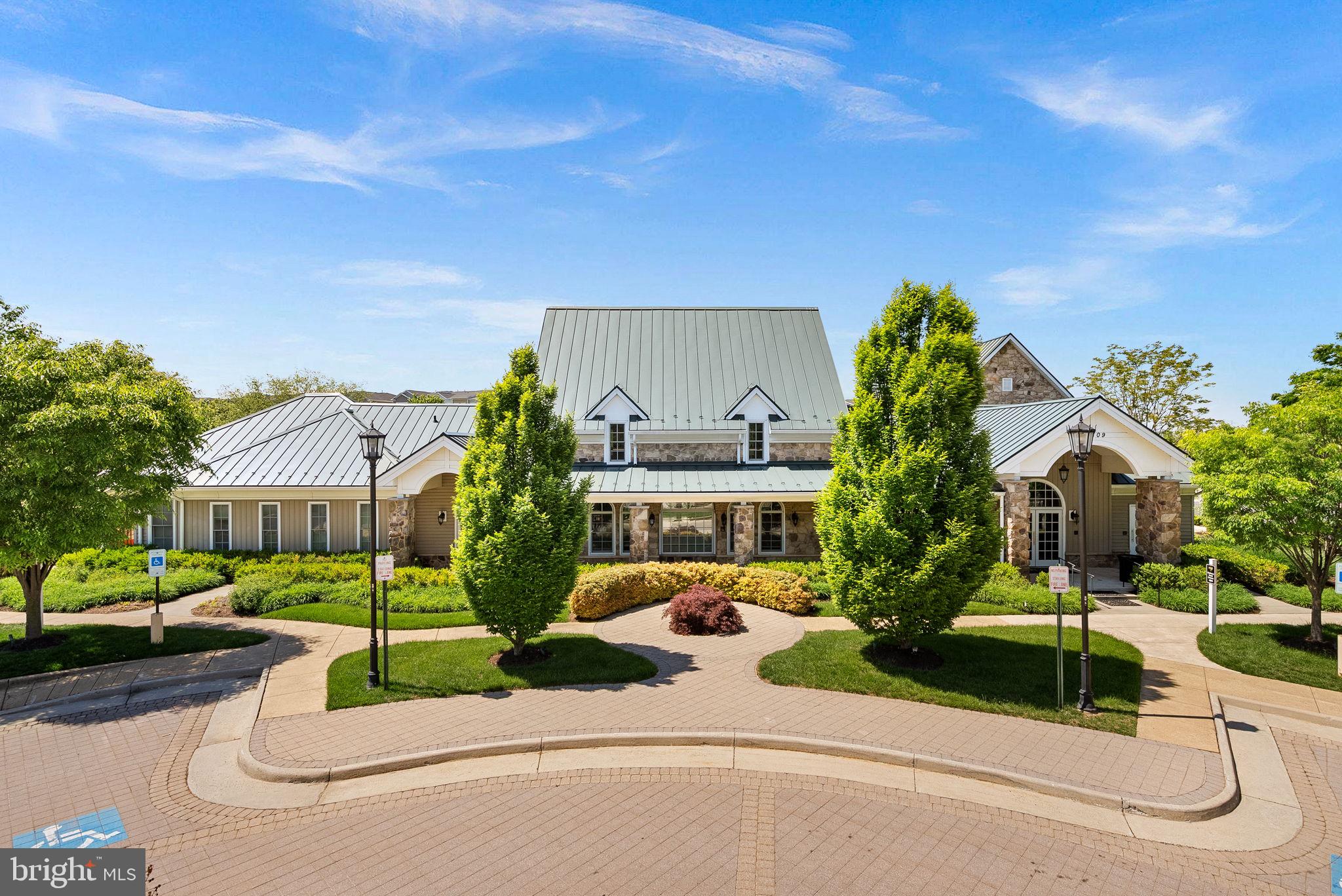 AMBER SPRING CONDOMINIUMS - Residential