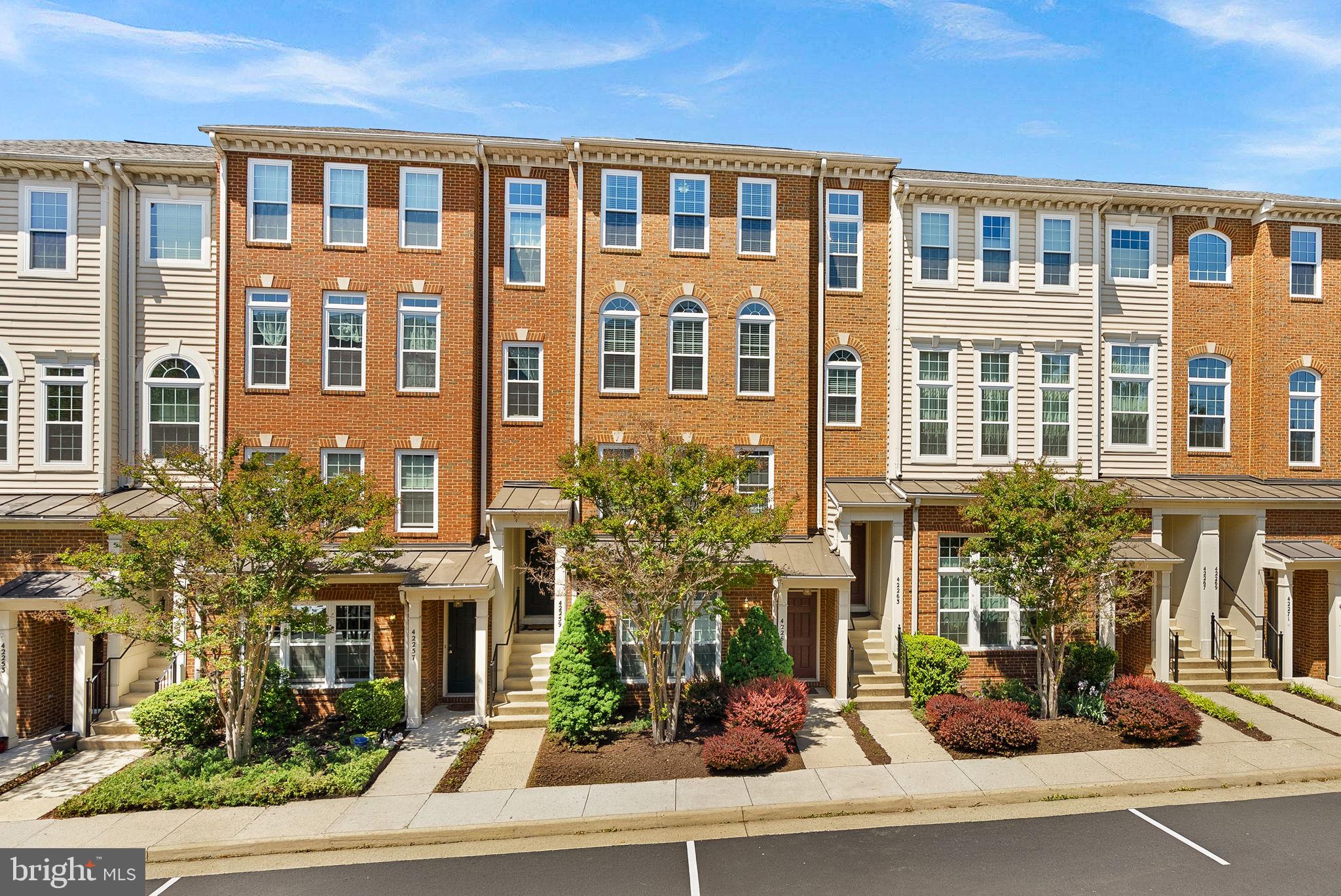 AMBER SPRING CONDOMINIUMS - Residential