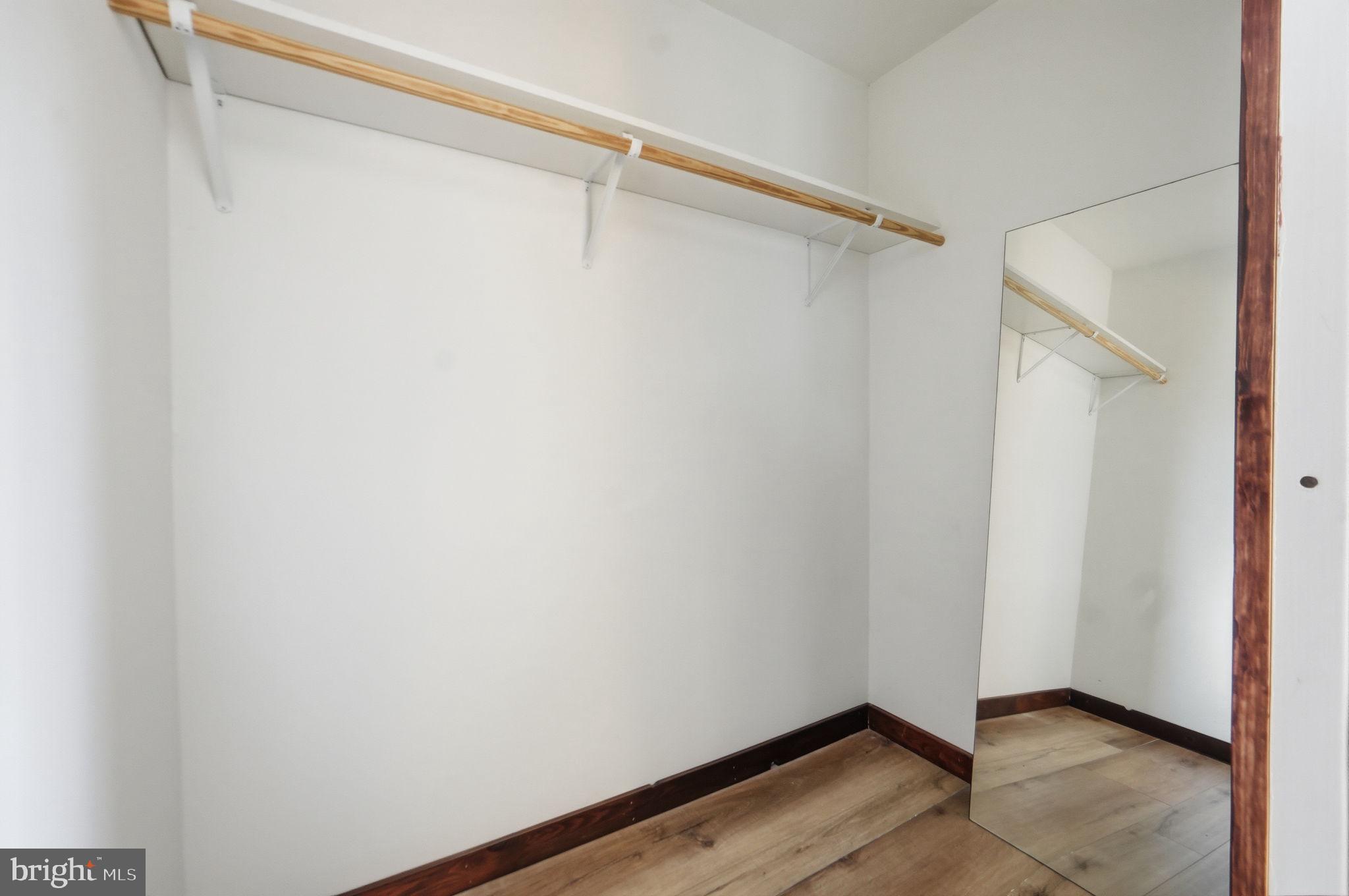 NEW MIDWAY - Residential