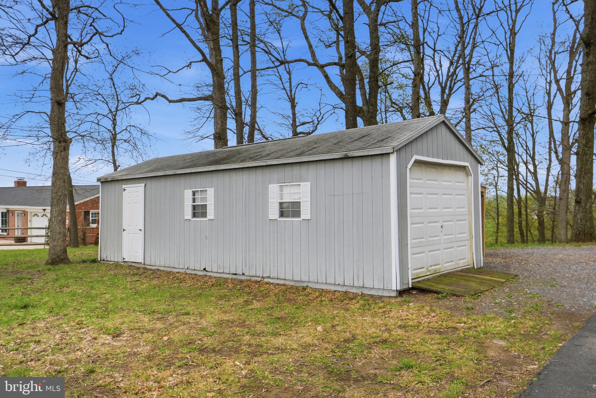 NEW MIDWAY - Residential