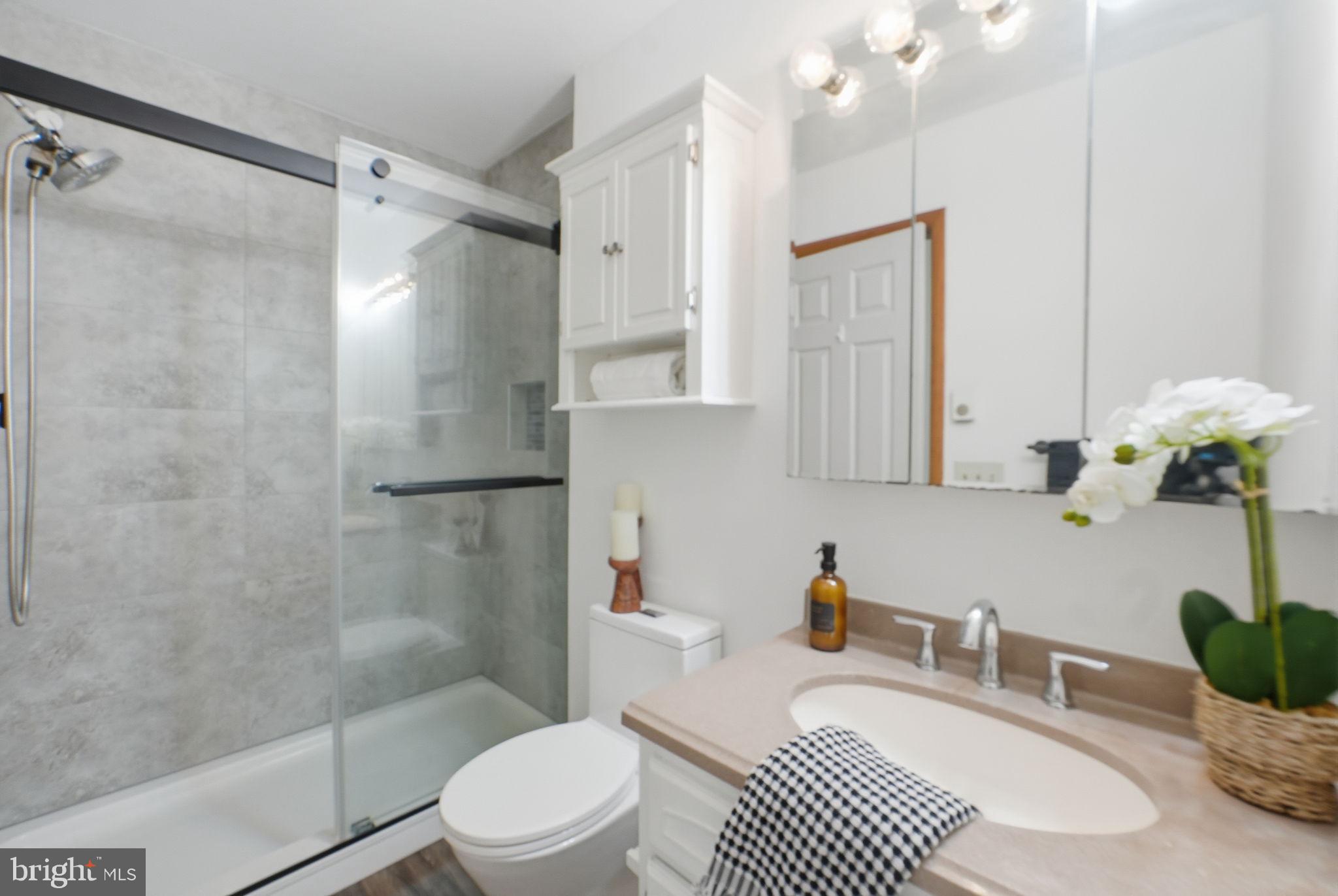 NEW MIDWAY - Residential