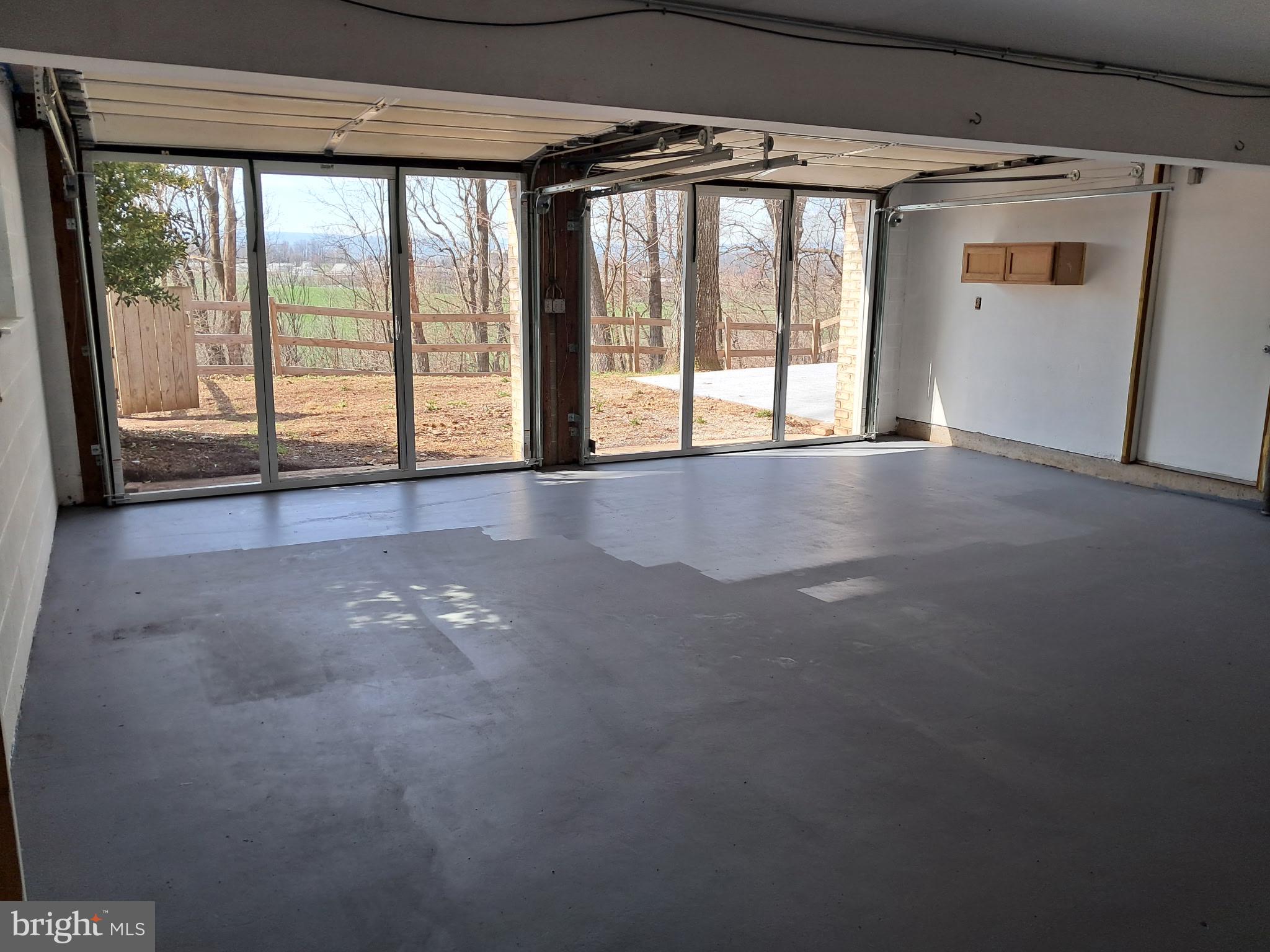 NEW MIDWAY - Residential