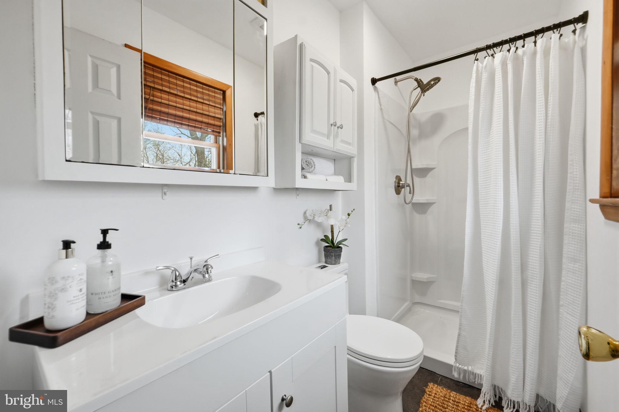 NEW MIDWAY - Residential