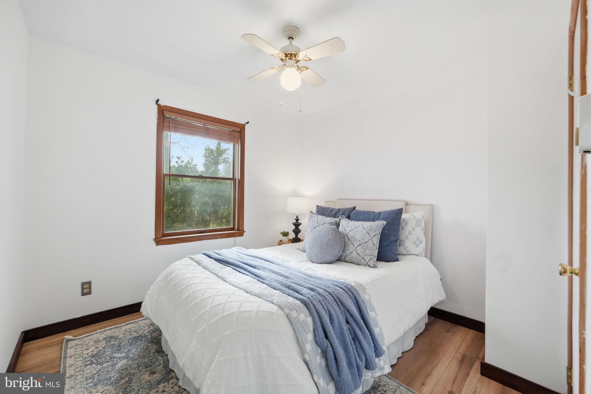 NEW MIDWAY - Residential