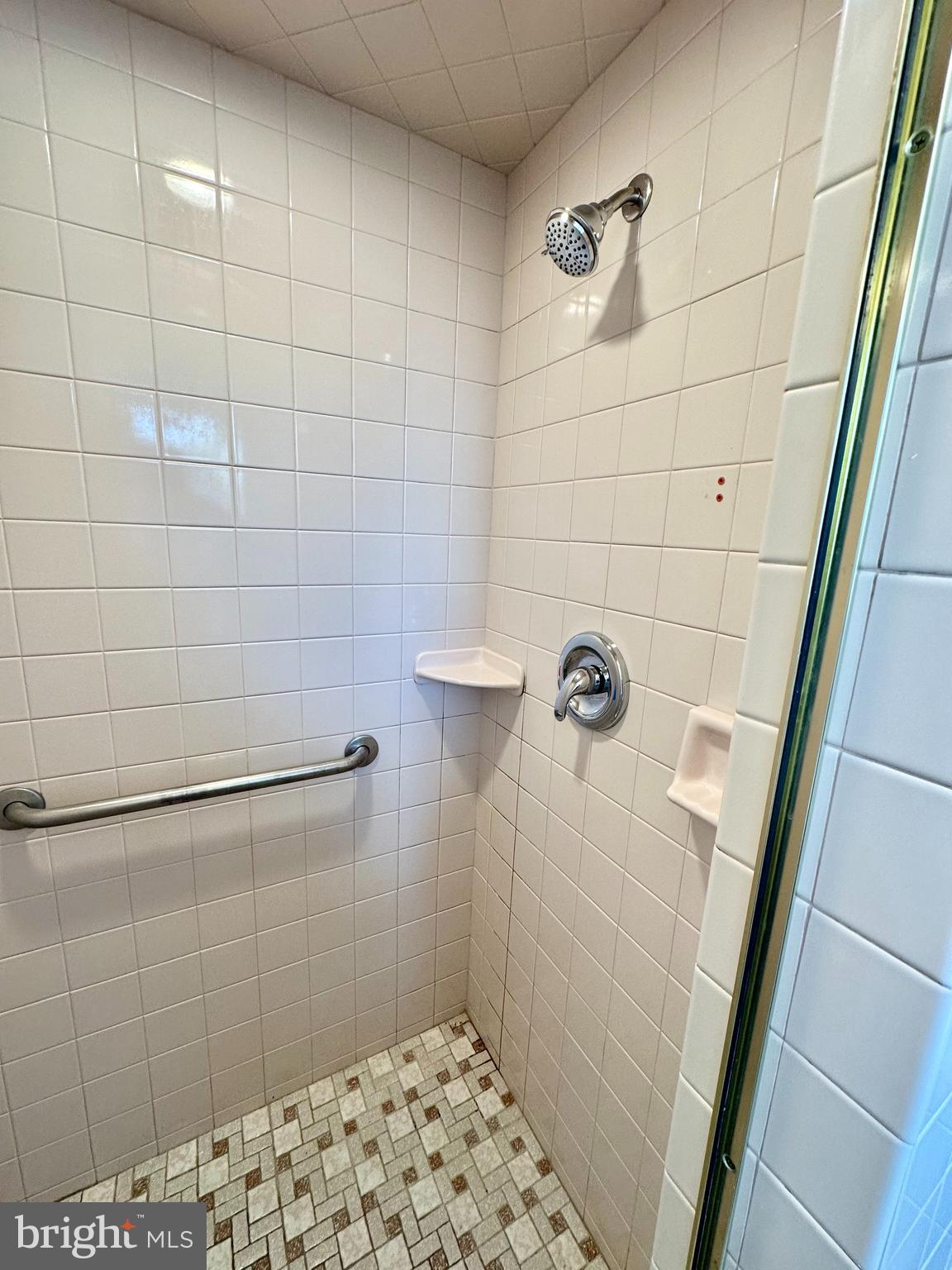 LATCHS LANE - Residential