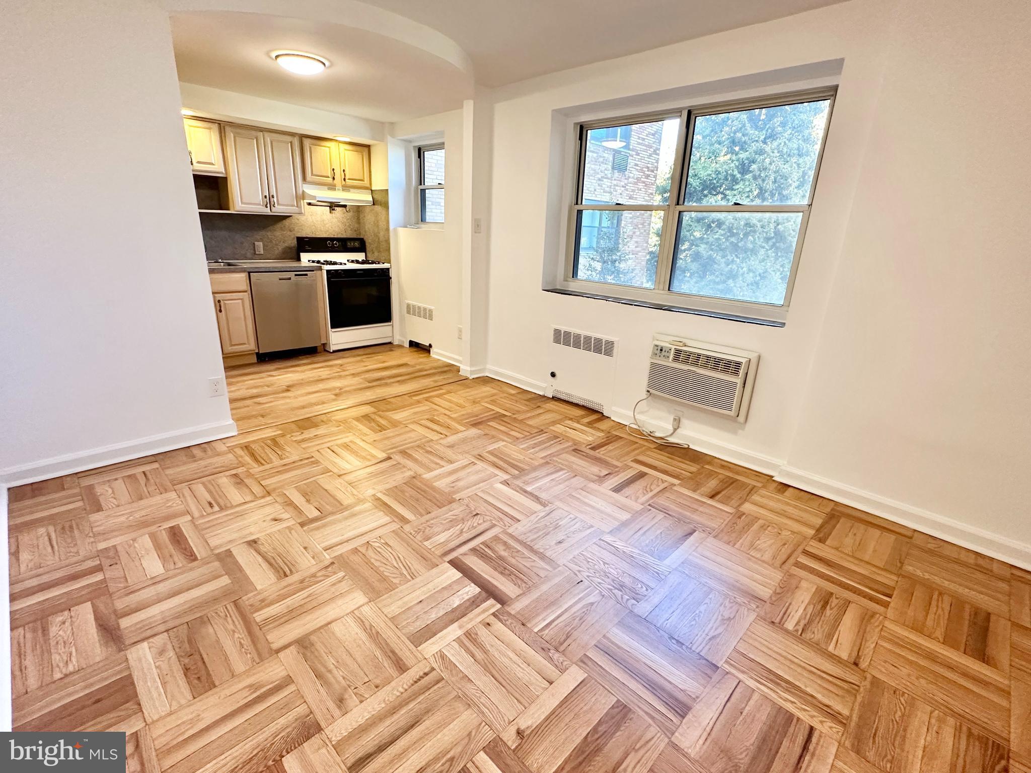 LATCHS LANE - Residential