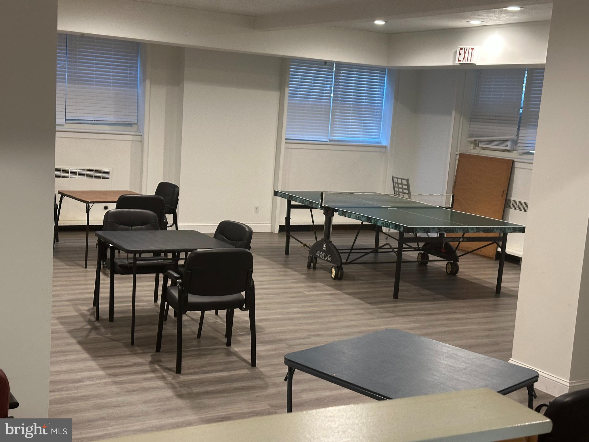 LATCHS LANE - Residential