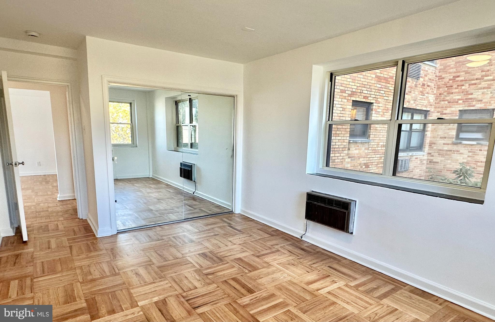 LATCHS LANE - Residential