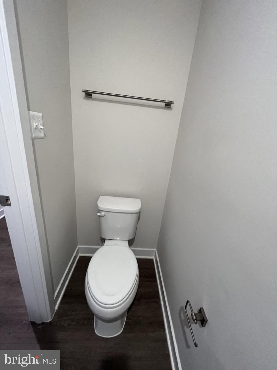 ROLLING HILLS - Residential Lease