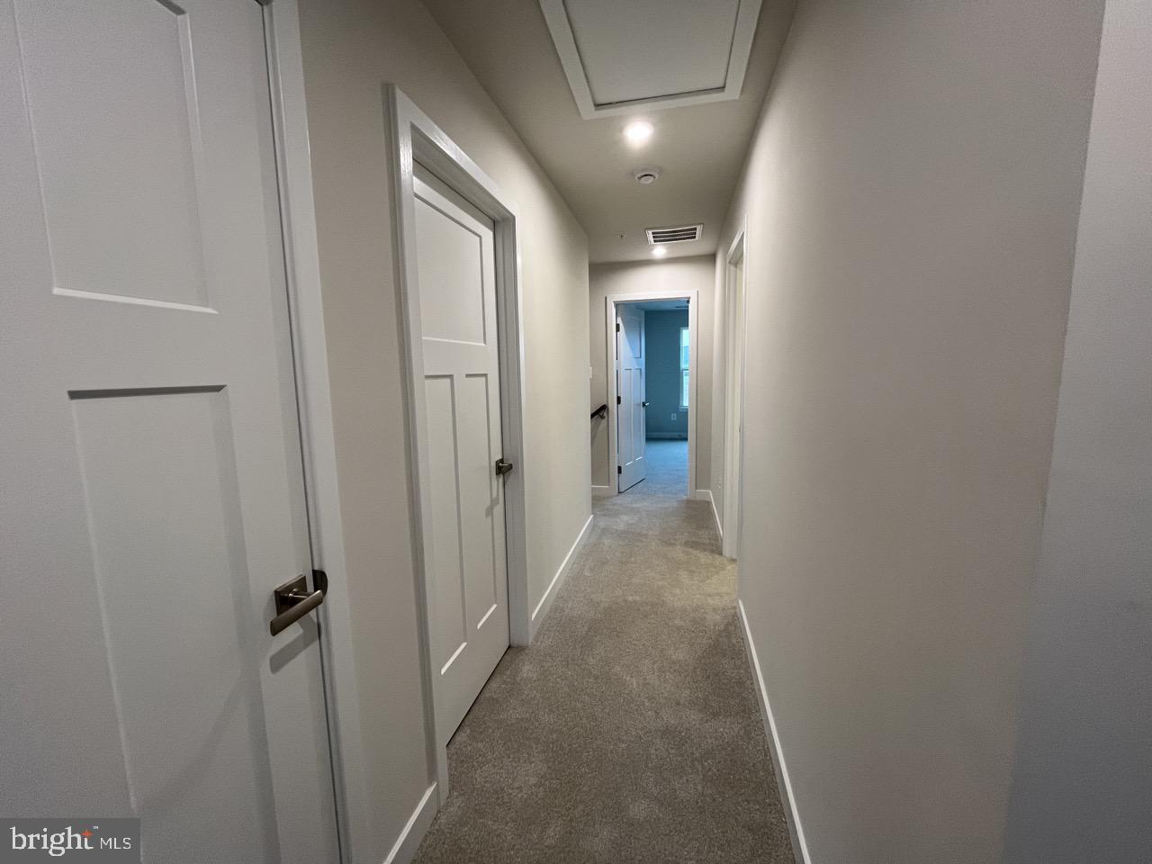 ROLLING HILLS - Residential Lease