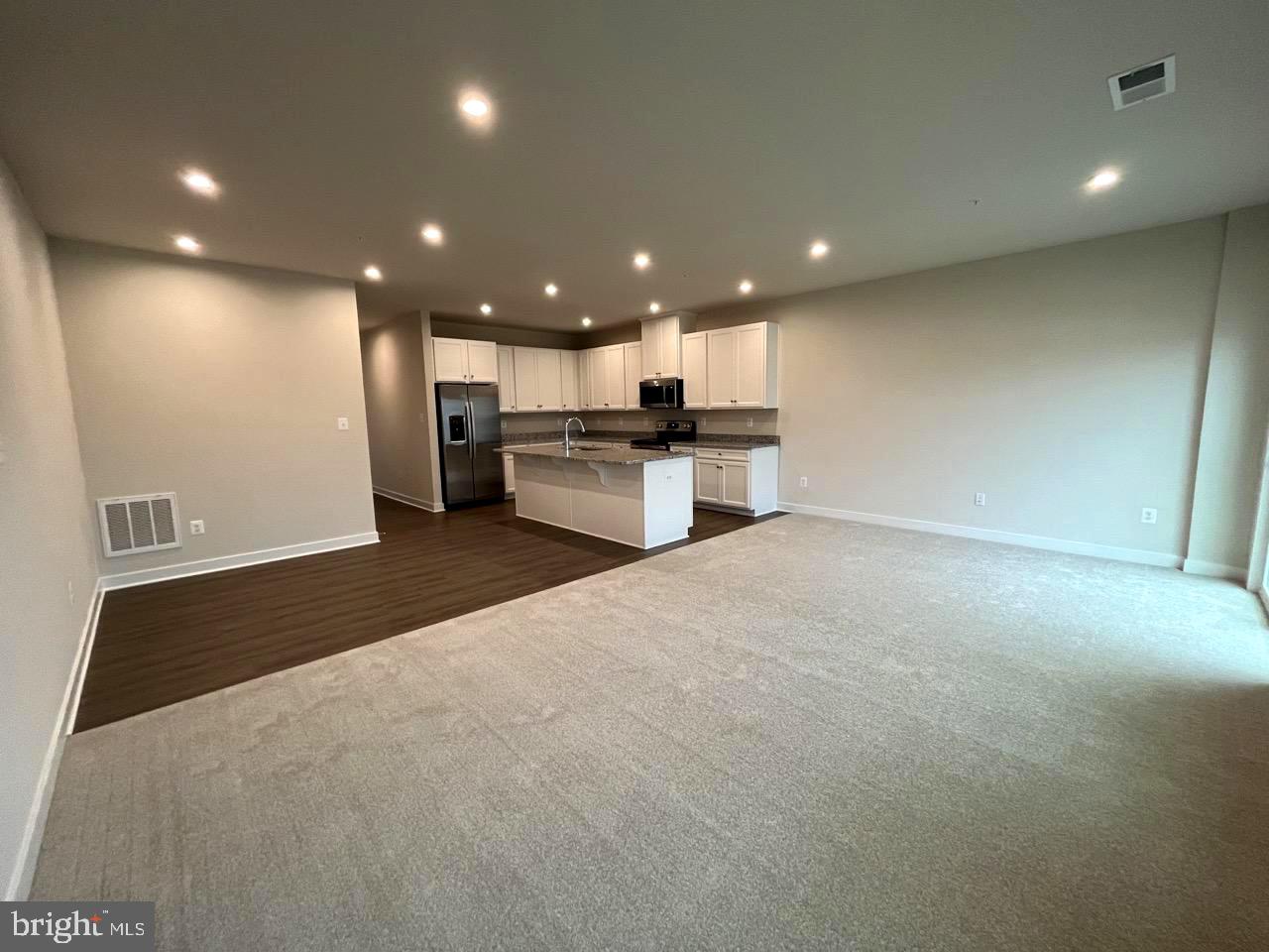 ROLLING HILLS - Residential Lease