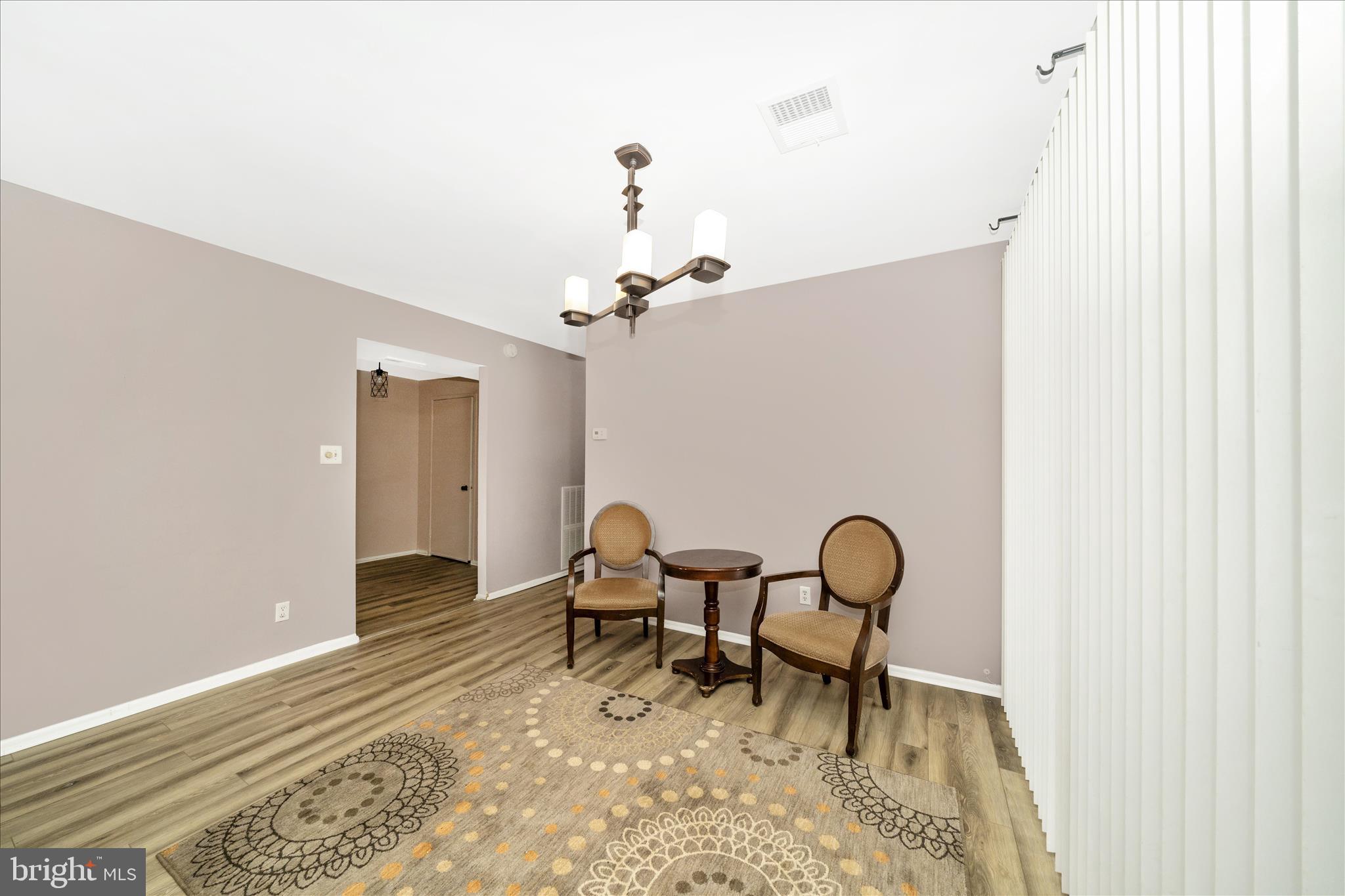 PINES CONDOMINIUM - Residential