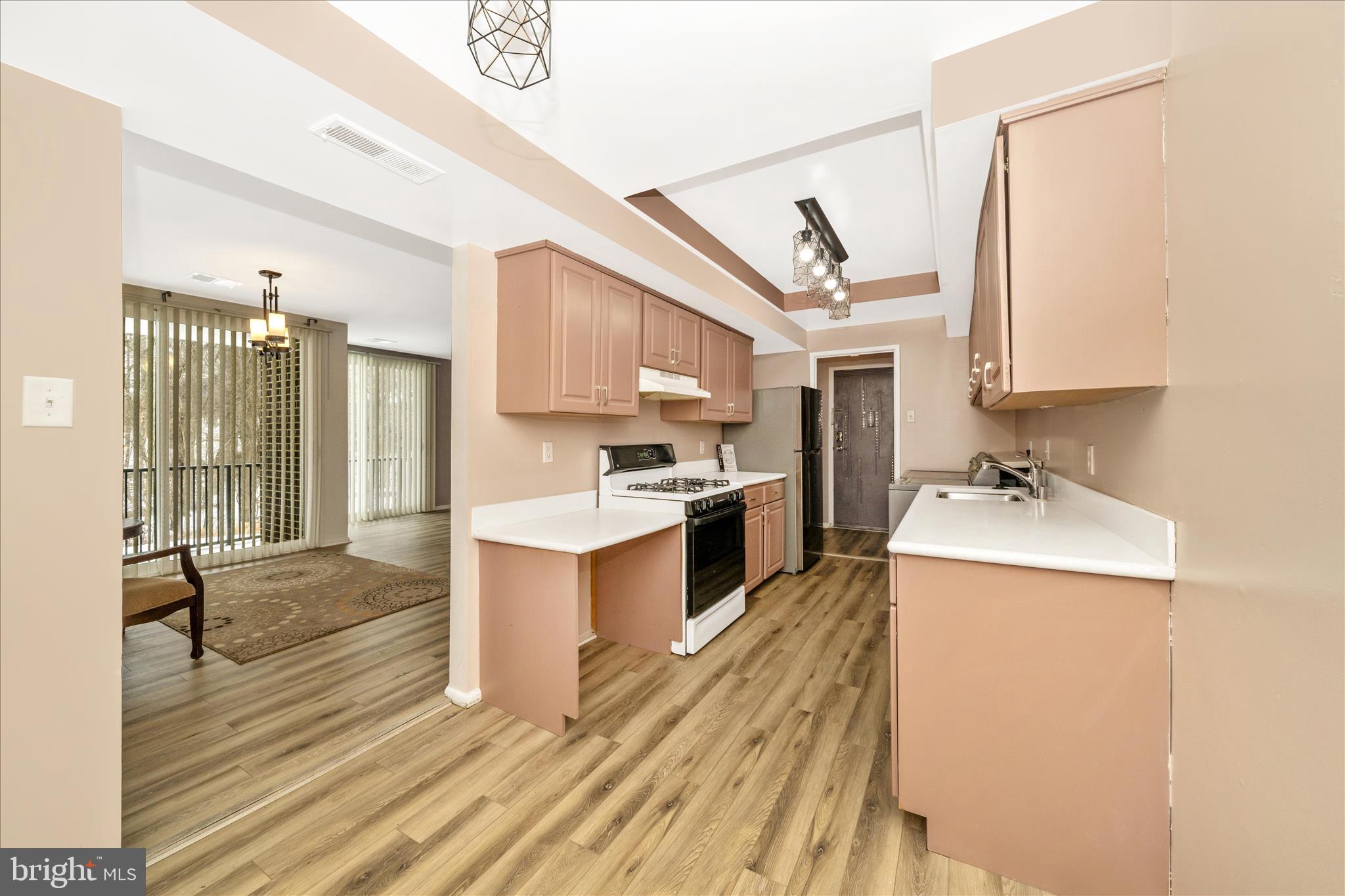 PINES CONDOMINIUM - Residential