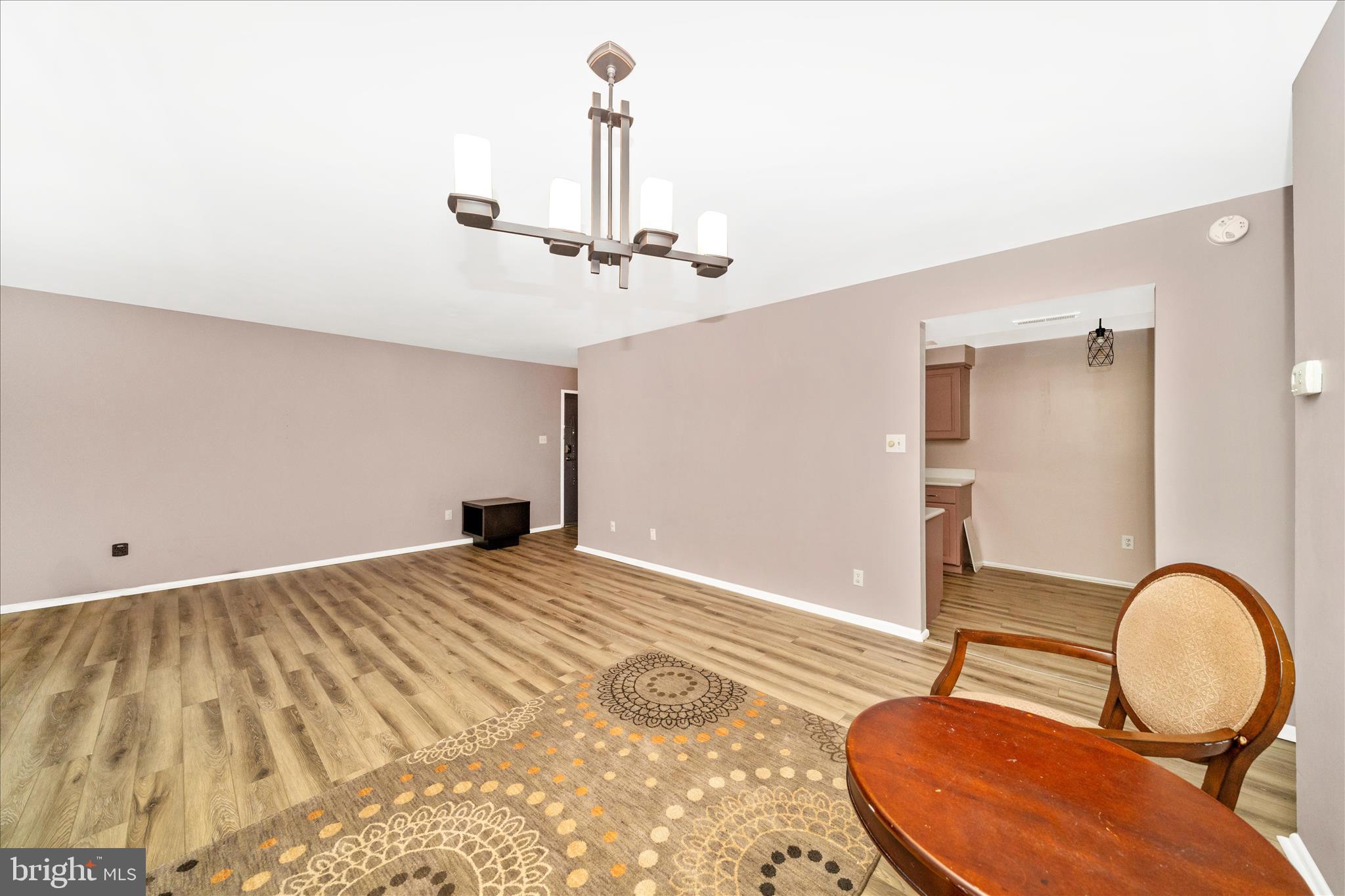 PINES CONDOMINIUM - Residential