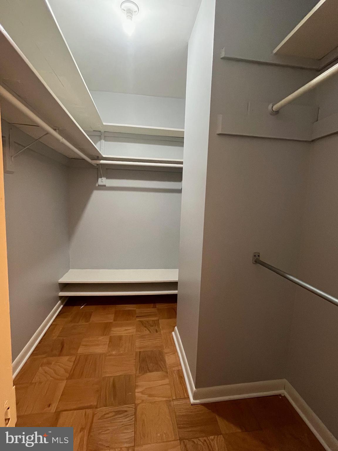 PARK VILLAGE - Residential