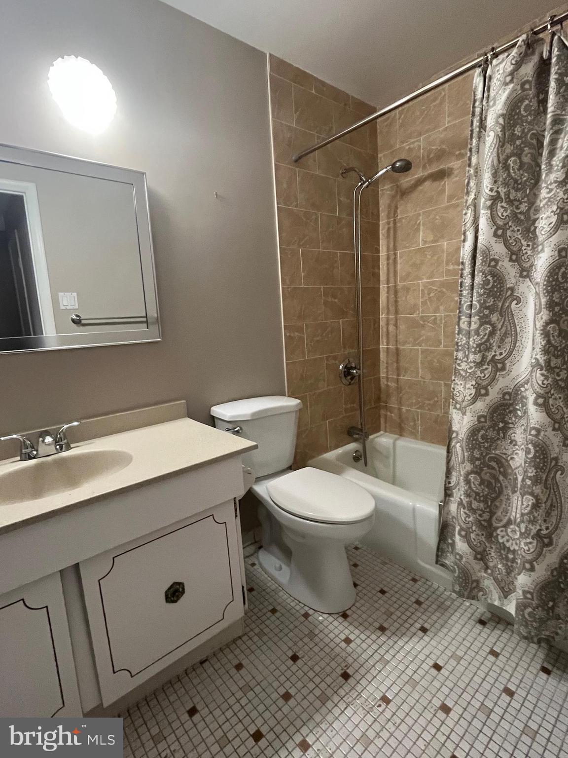 PARK VILLAGE - Residential