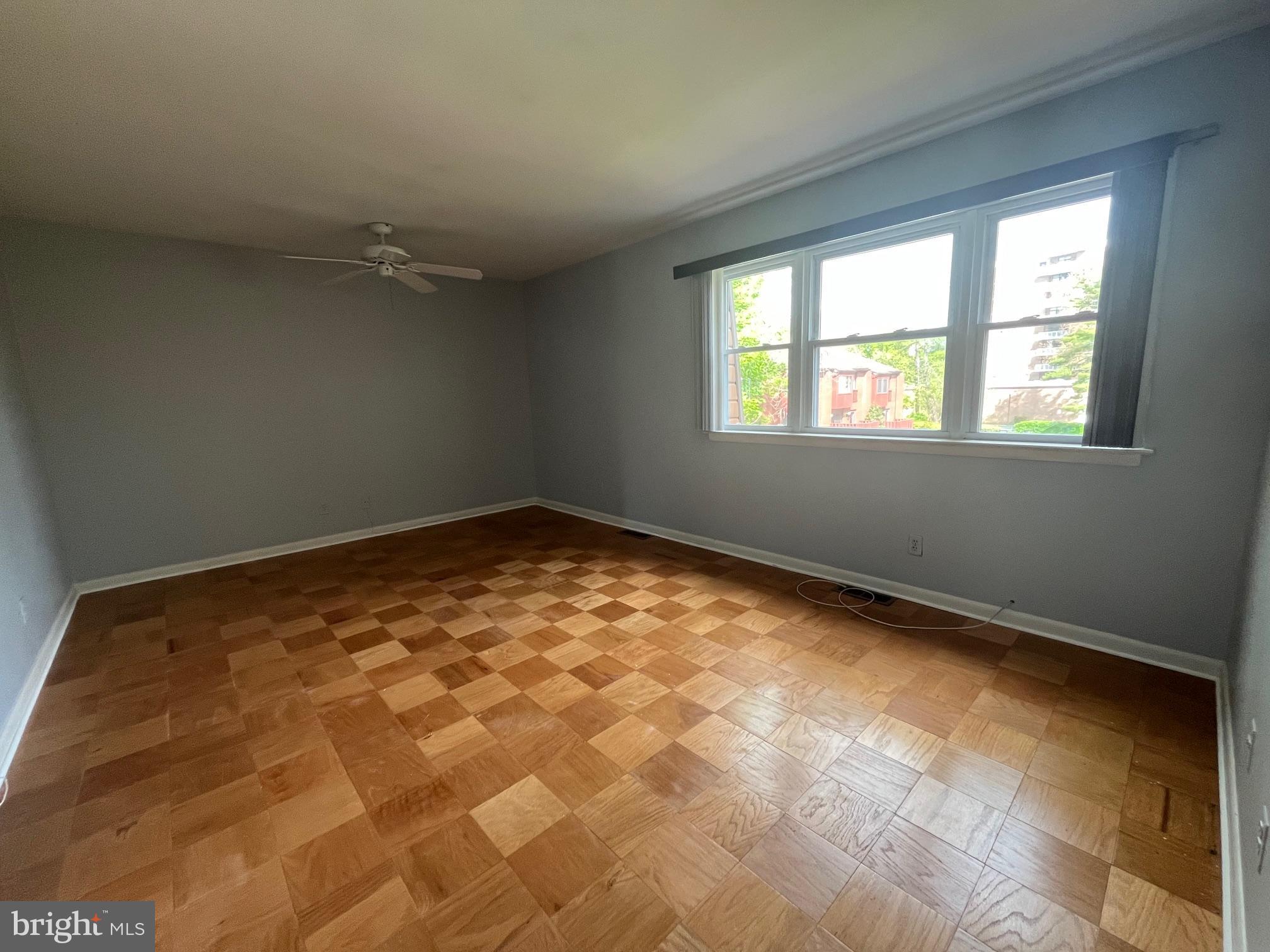 PARK VILLAGE - Residential