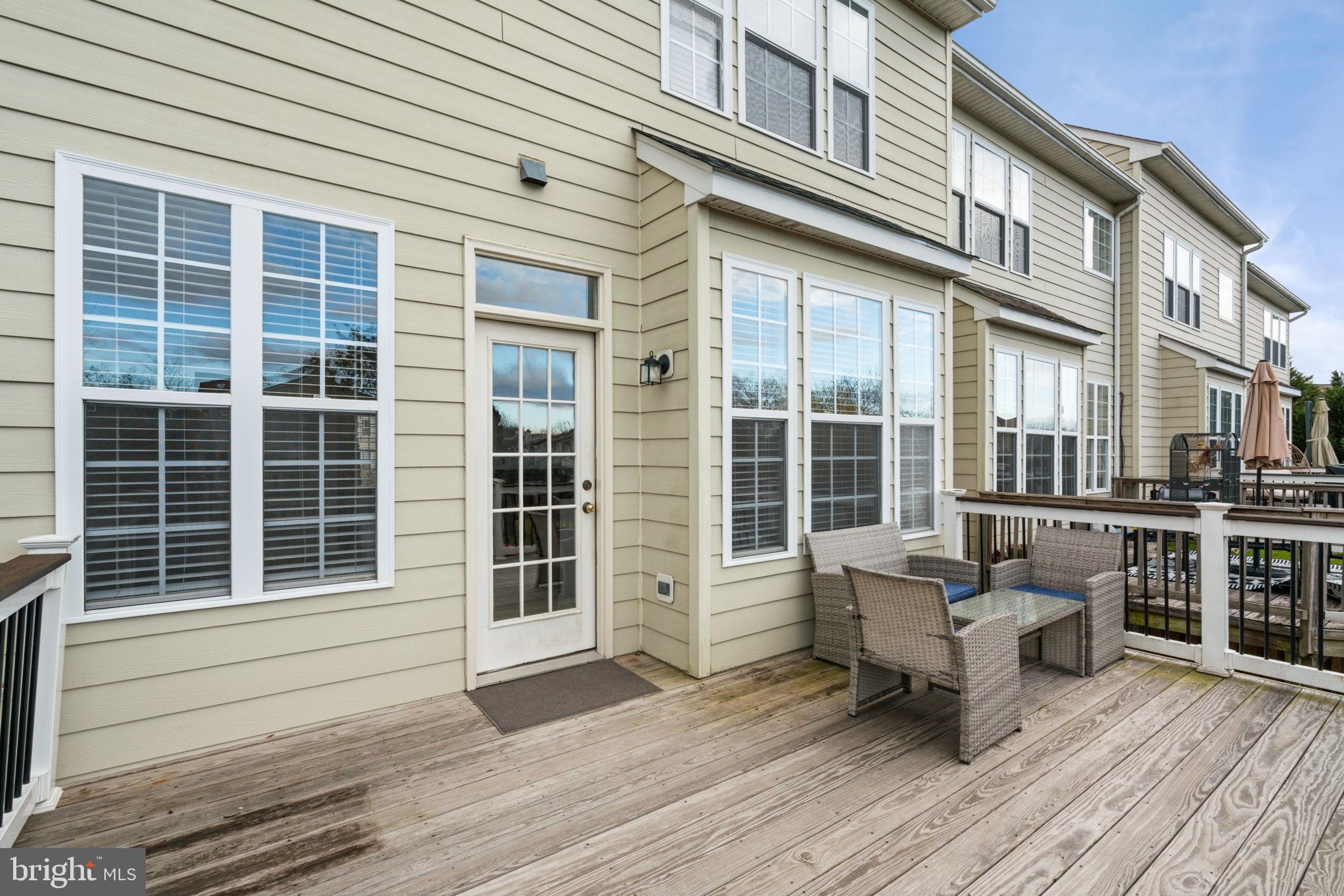 POTOMAC CROSSING - Residential