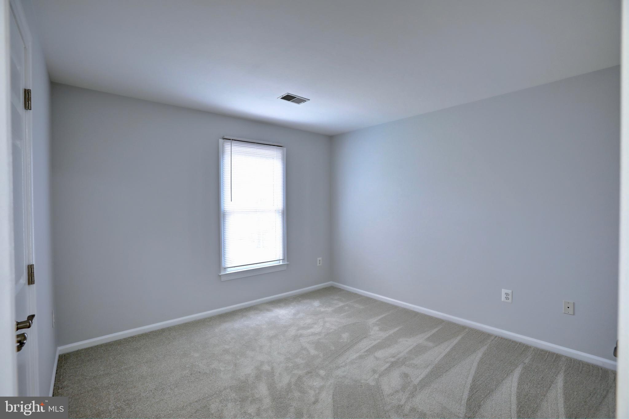 ESTATES AT LEETON MANOR - Residential